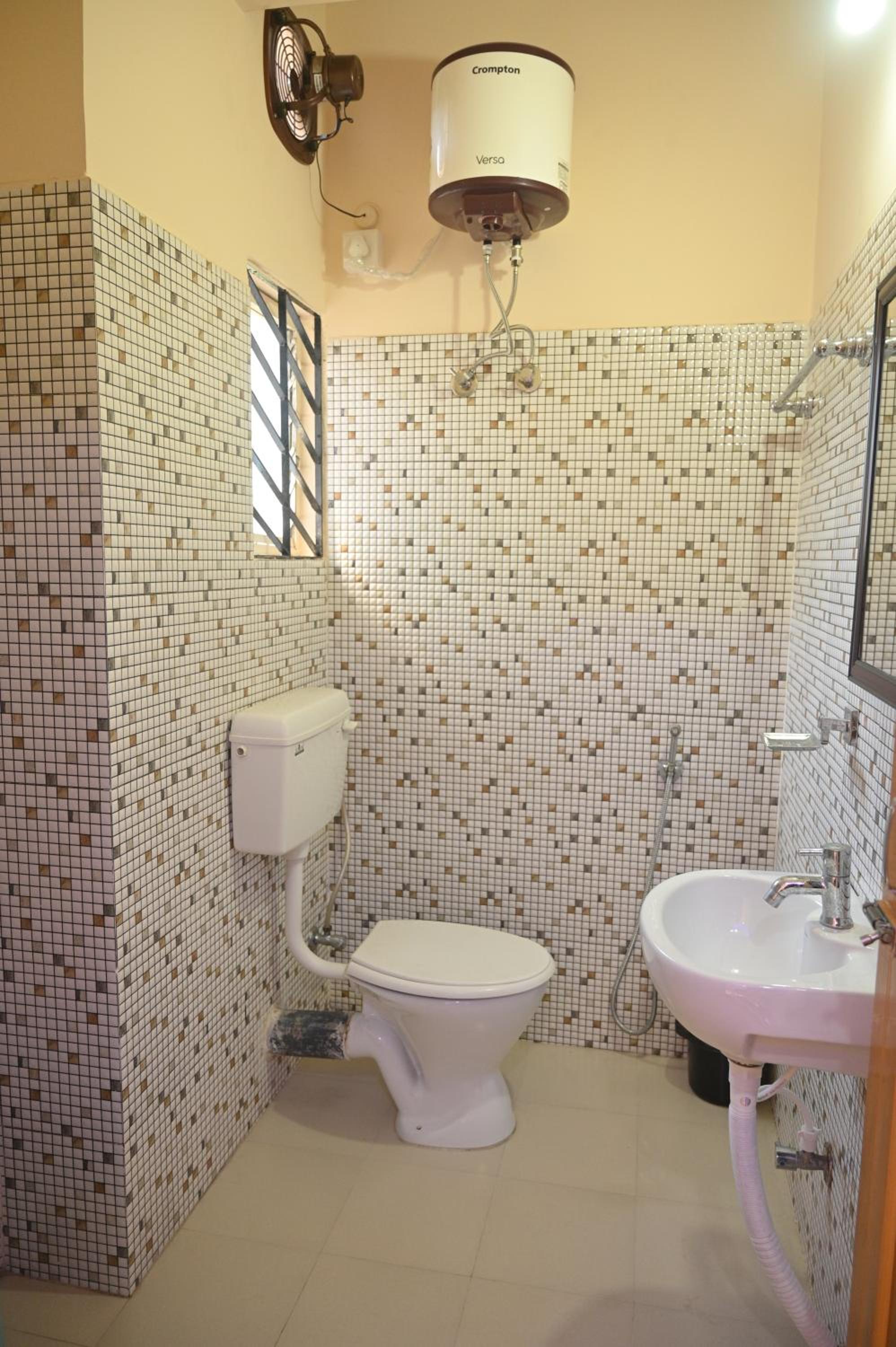 Deluxe Double Room with Balcony photo 2