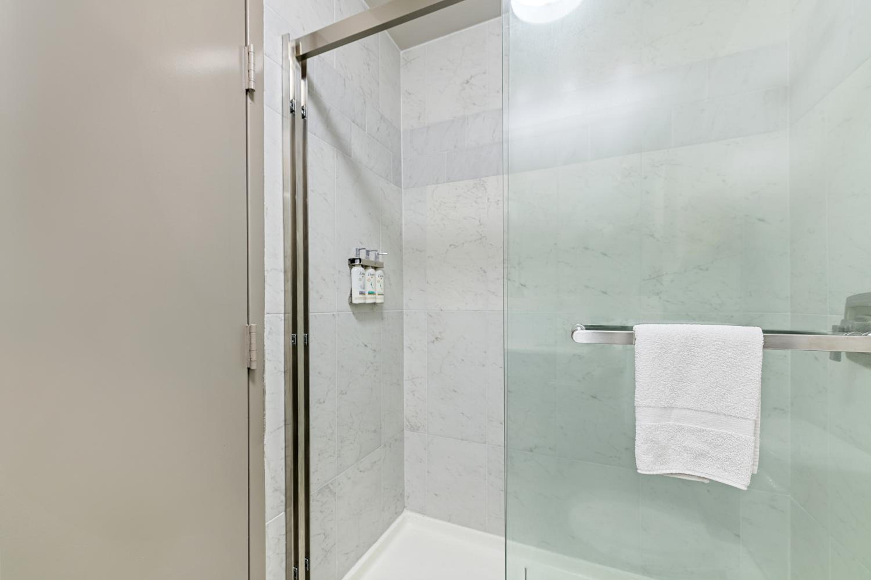 Standard Room - Photo 11