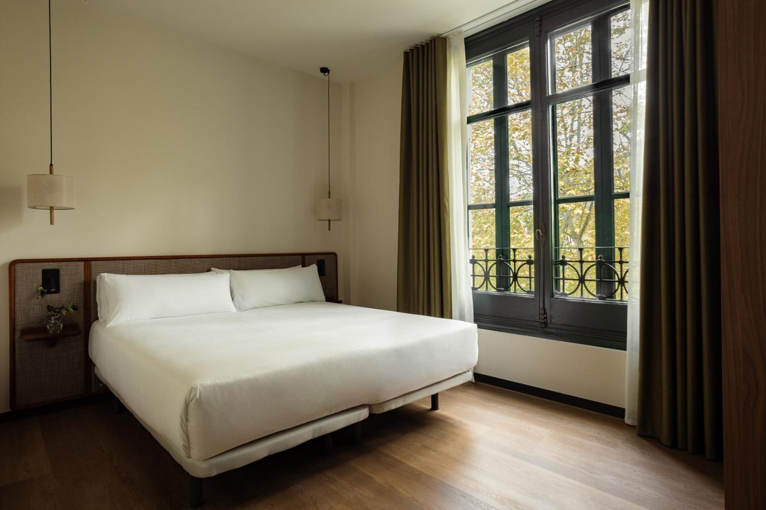 Apartamento de lujo de una habitación con vistas al jardín