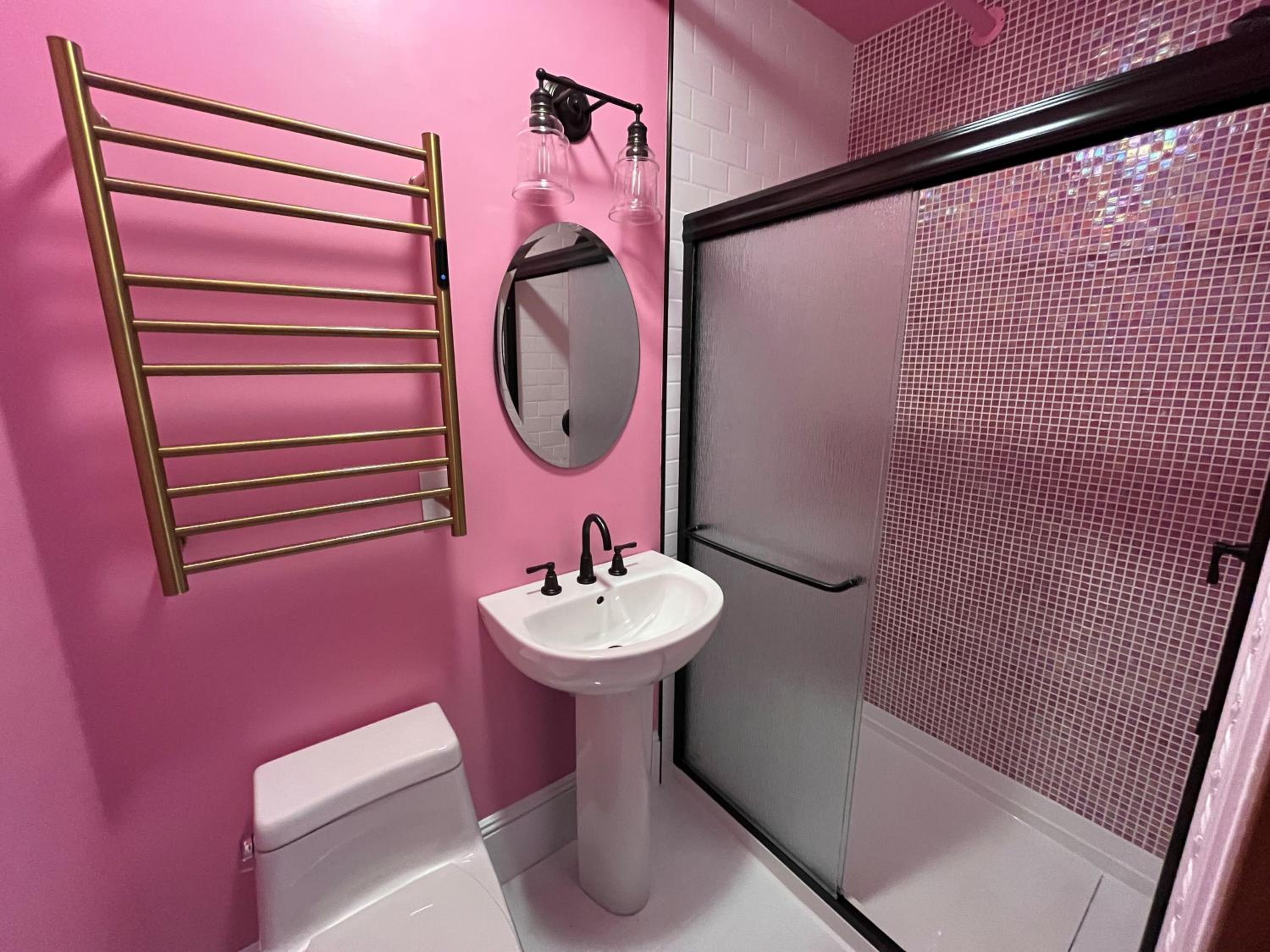 Queen Room - Photo 3