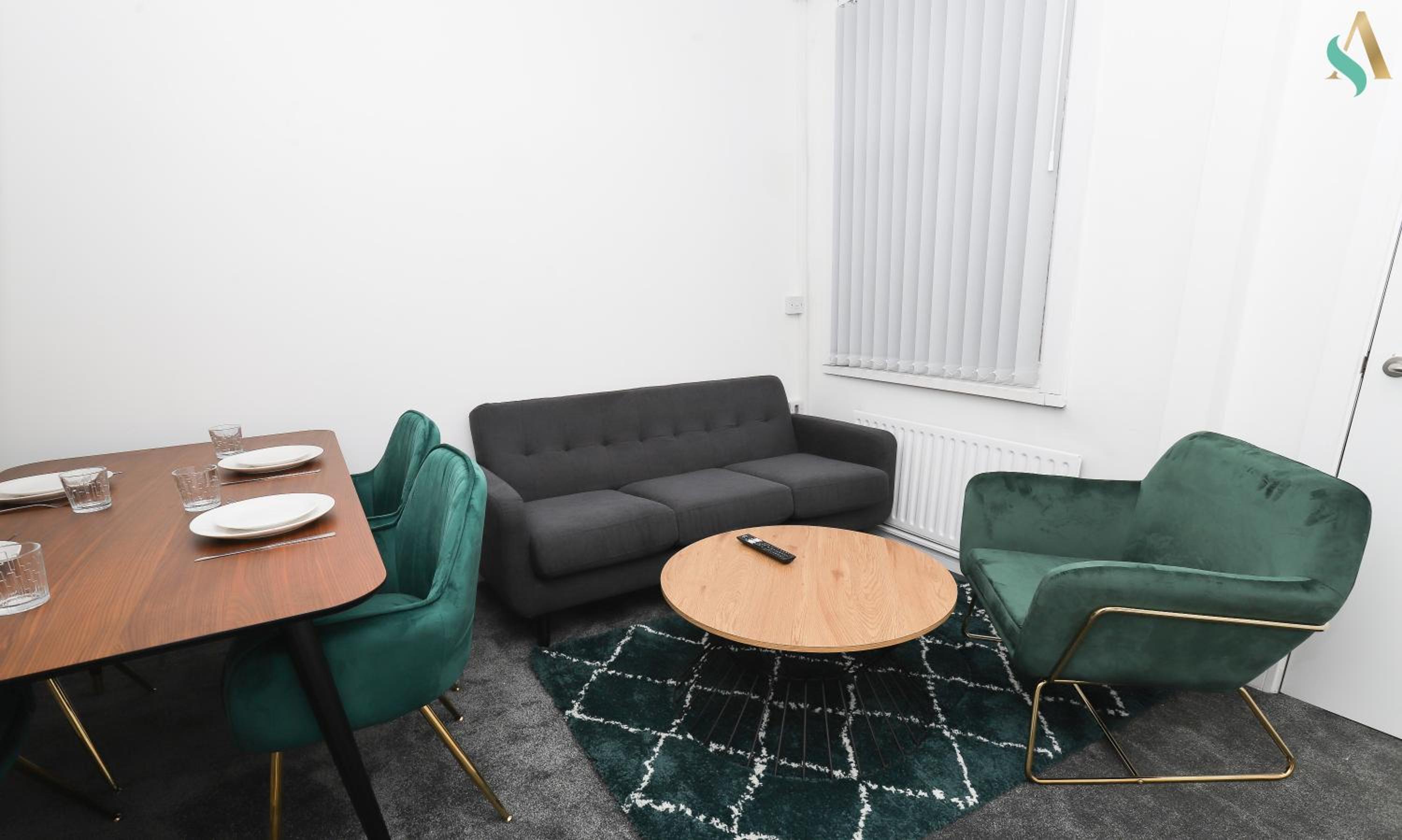Three-Bedroom Apartment photo 1