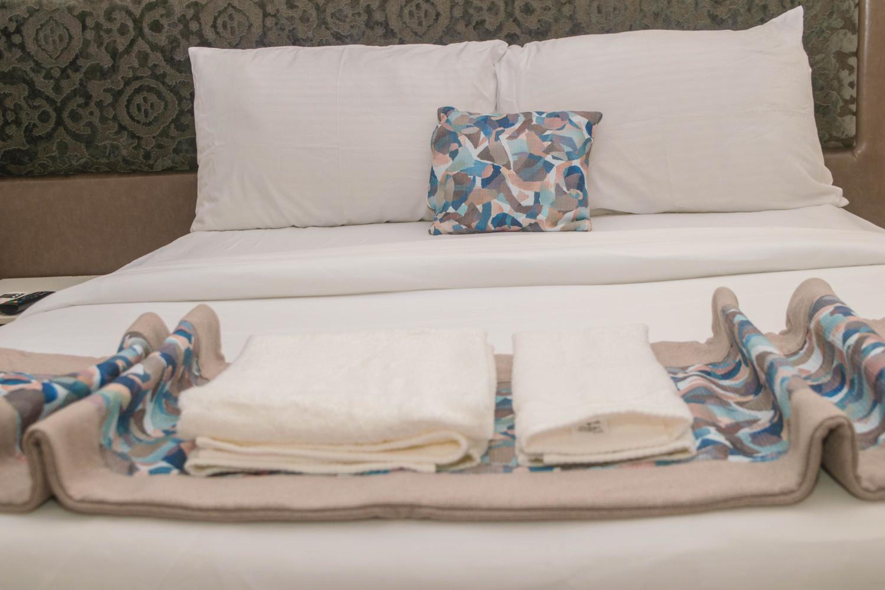 Standard King Room