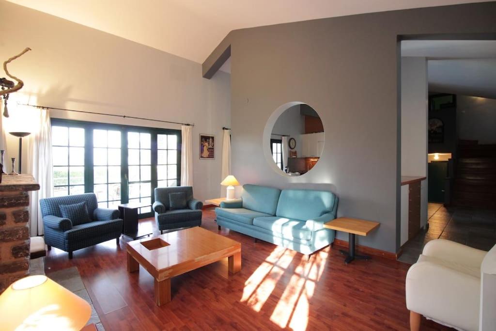 Three-Bedroom Villa photo 1