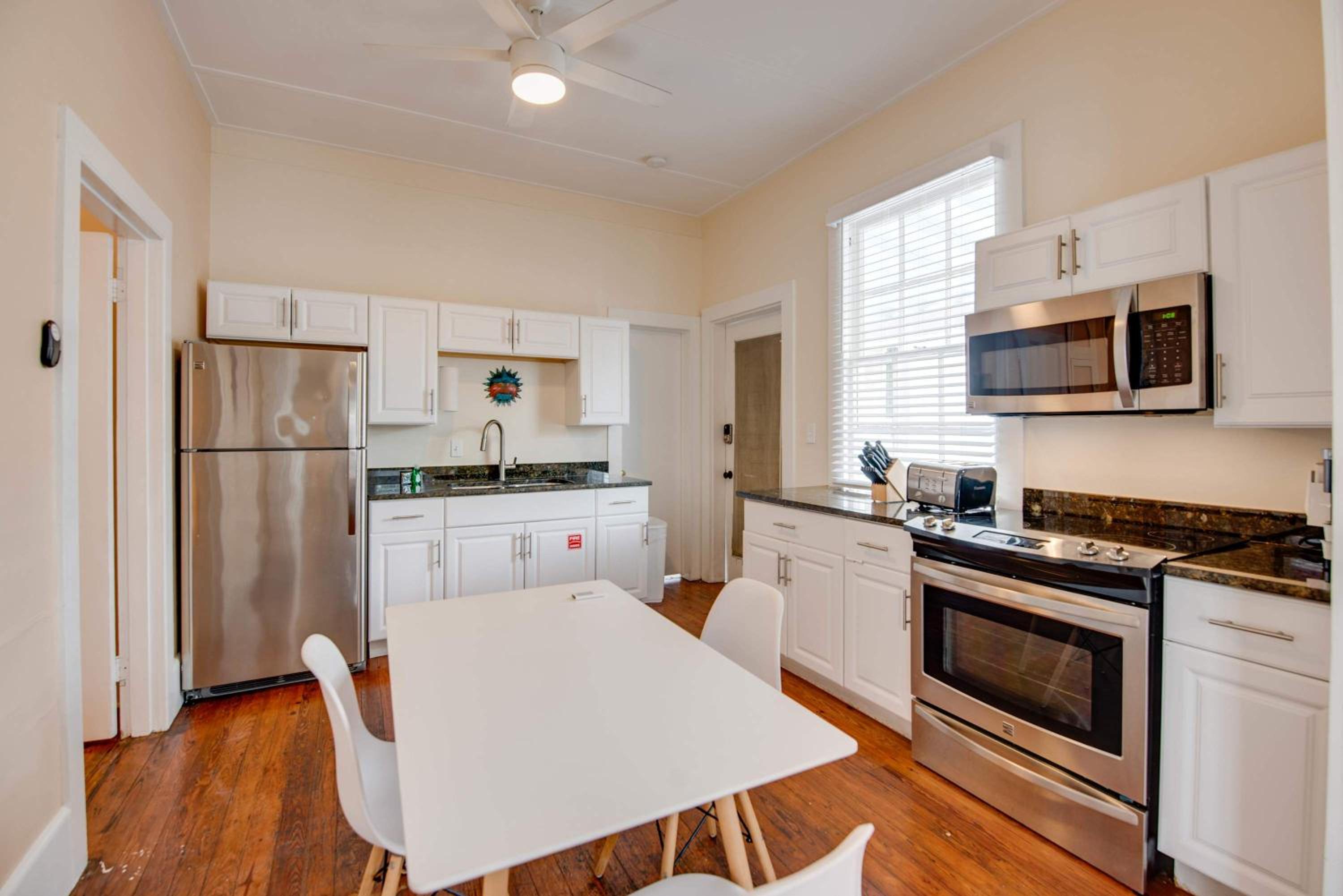 Apartment - Photo 12