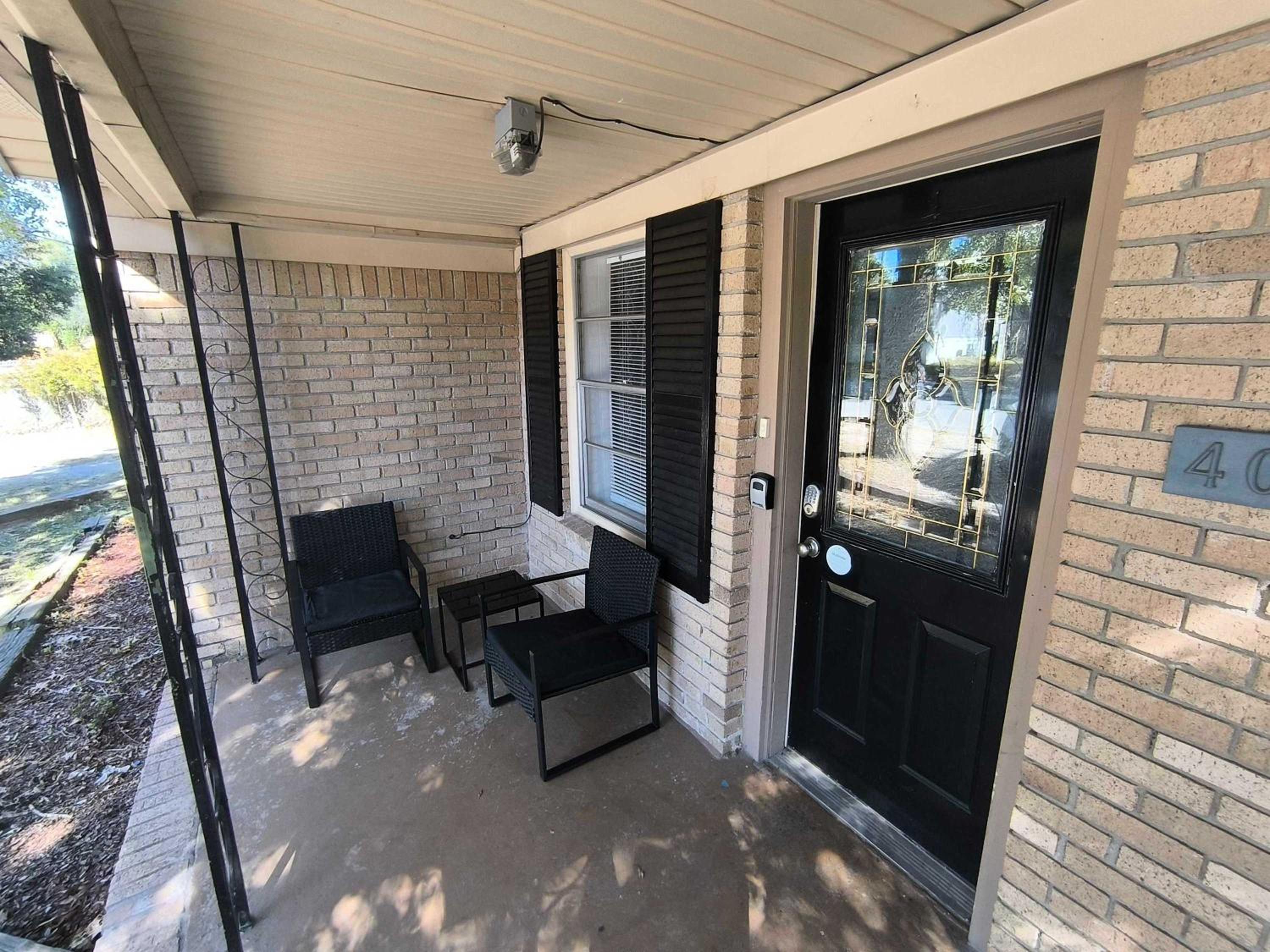 Family Room - Photo 63