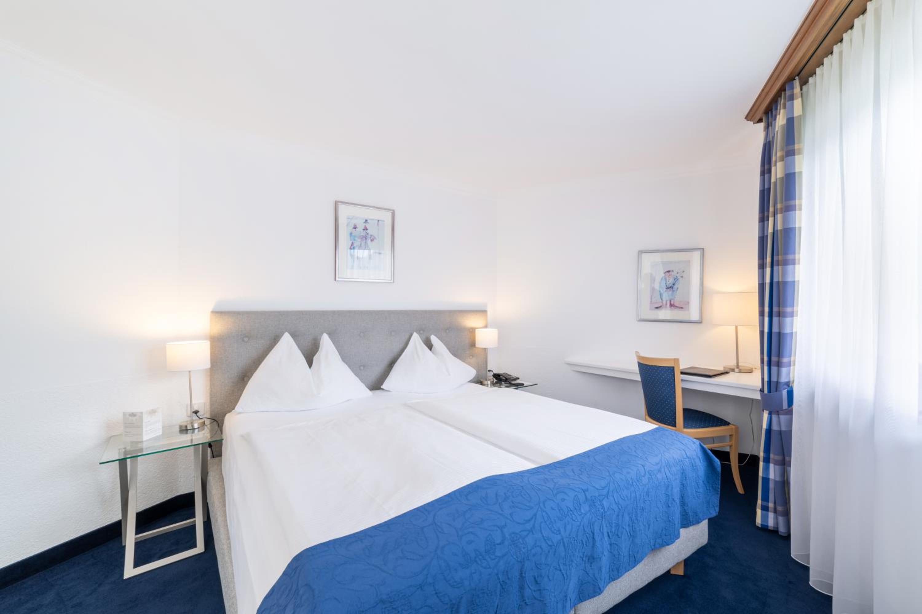 Suite - partially with balcony