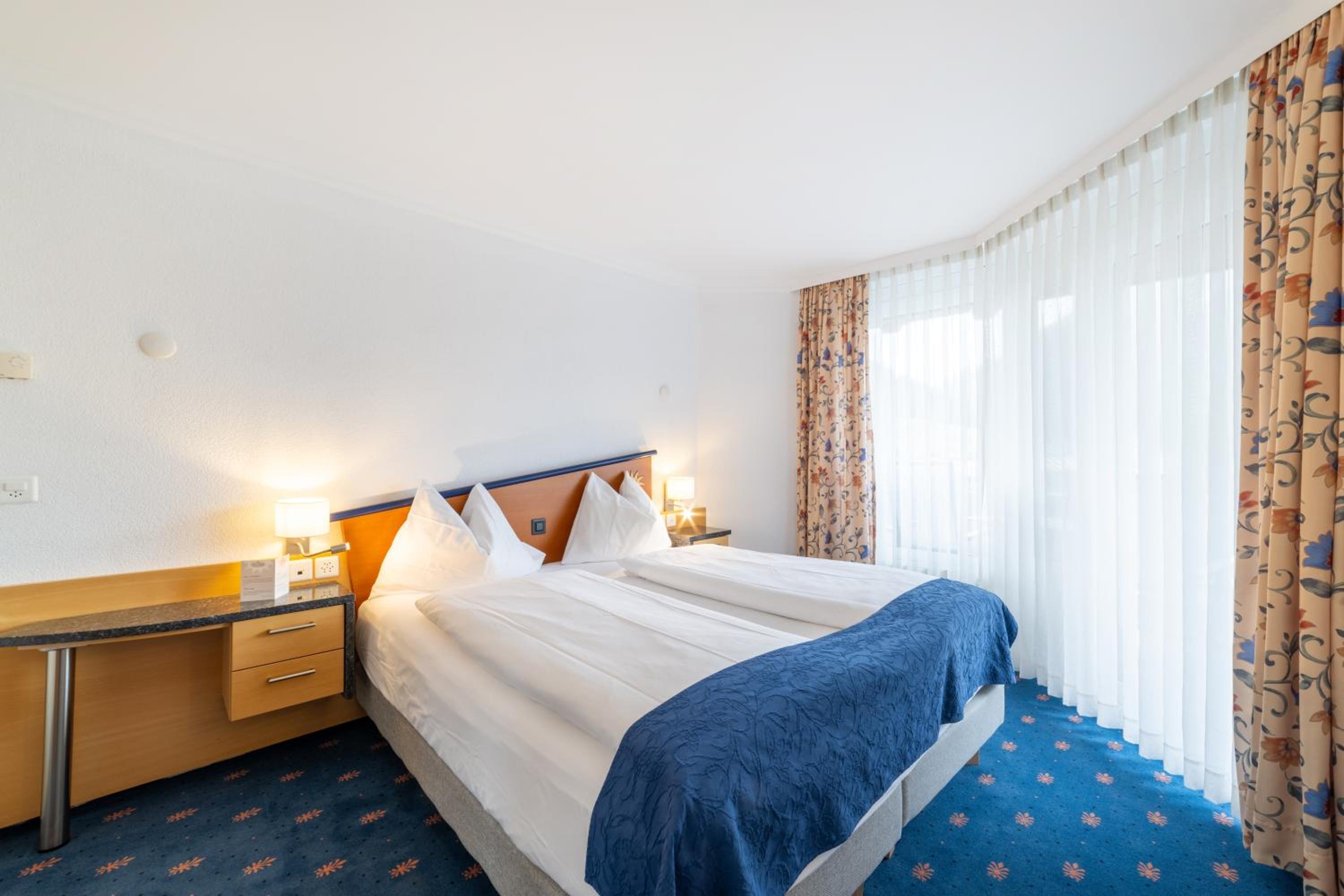 Suite - partially with balcony