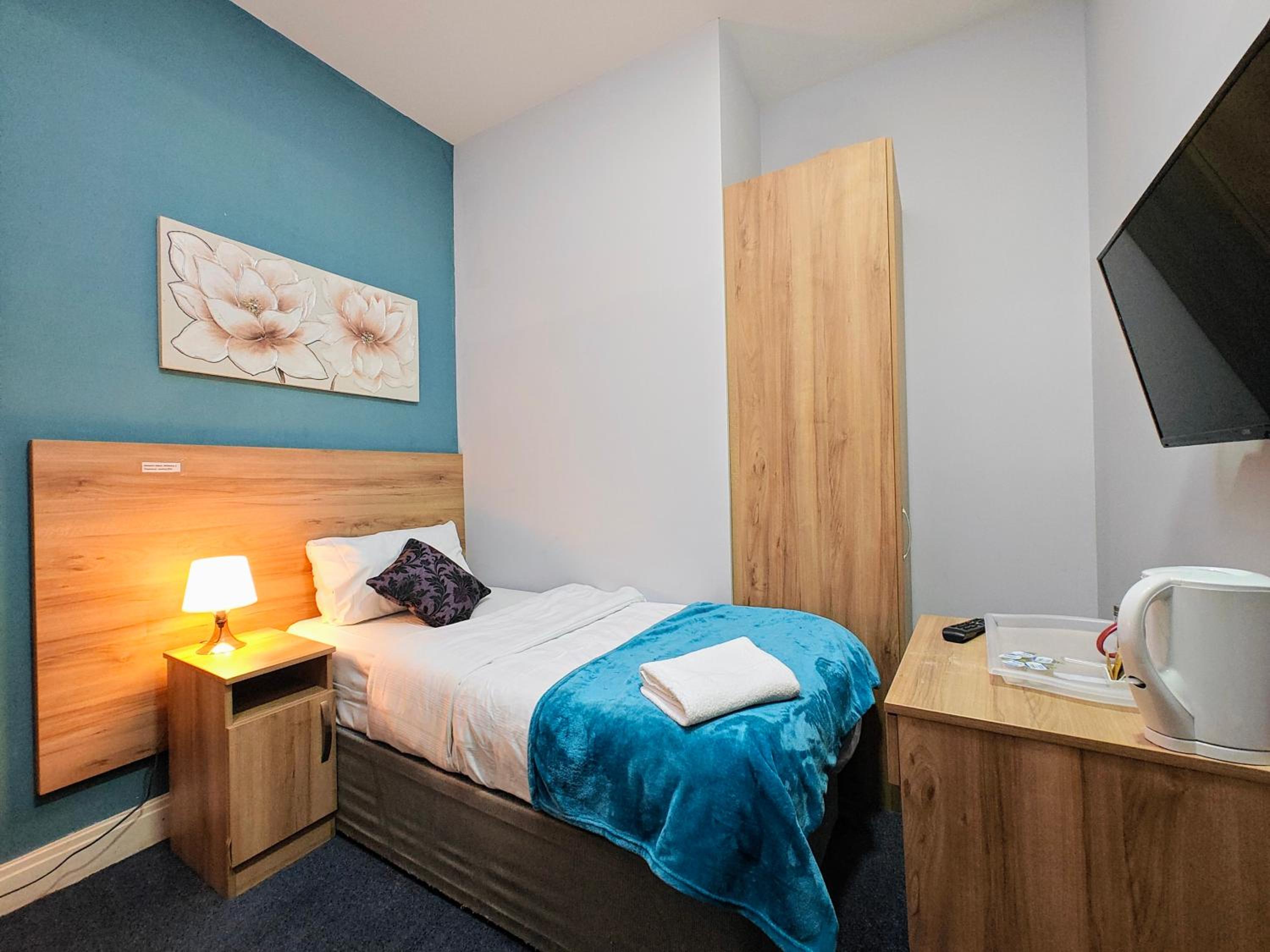 Single Room photo 2