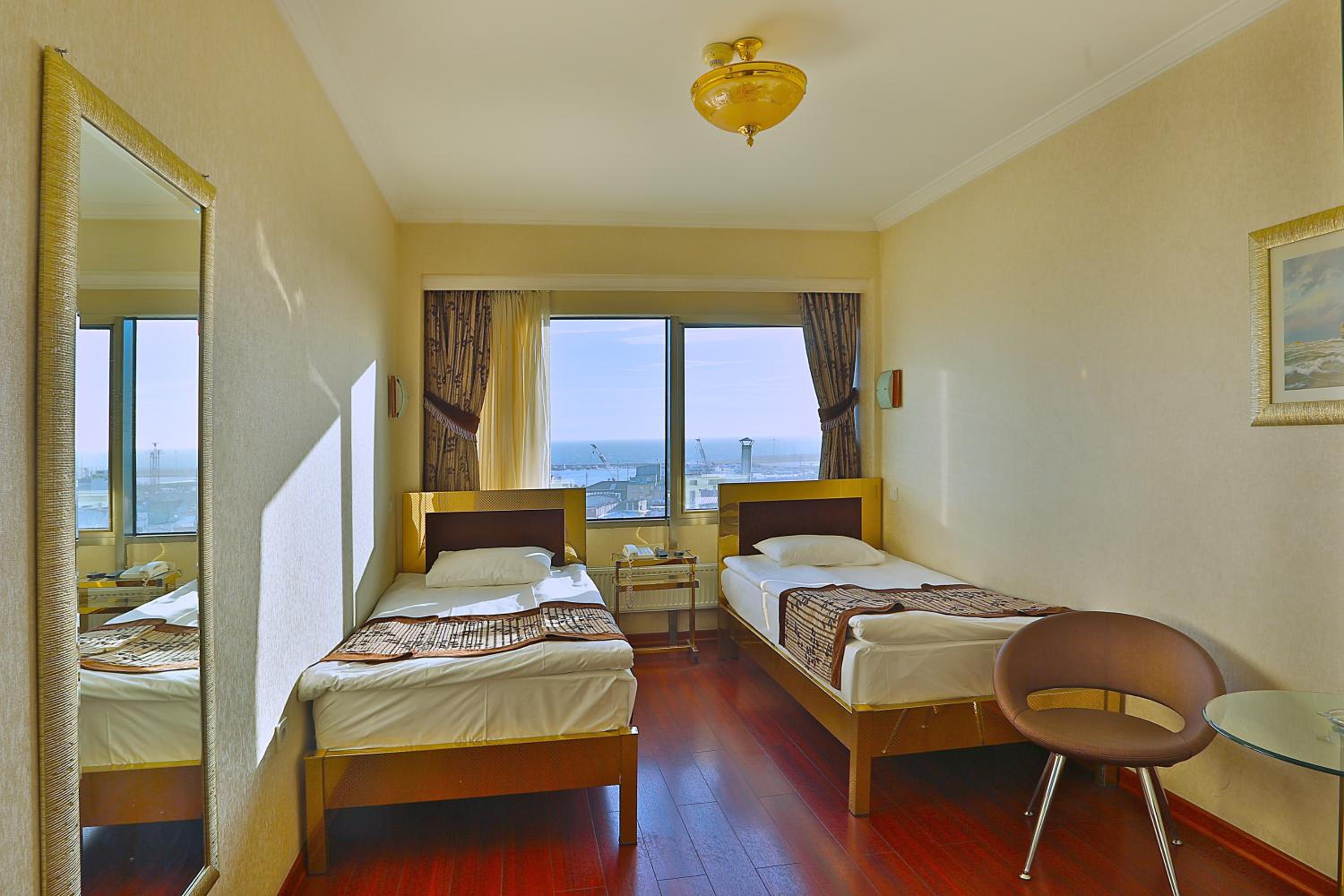 Standard Double/Twin Room photo 1
