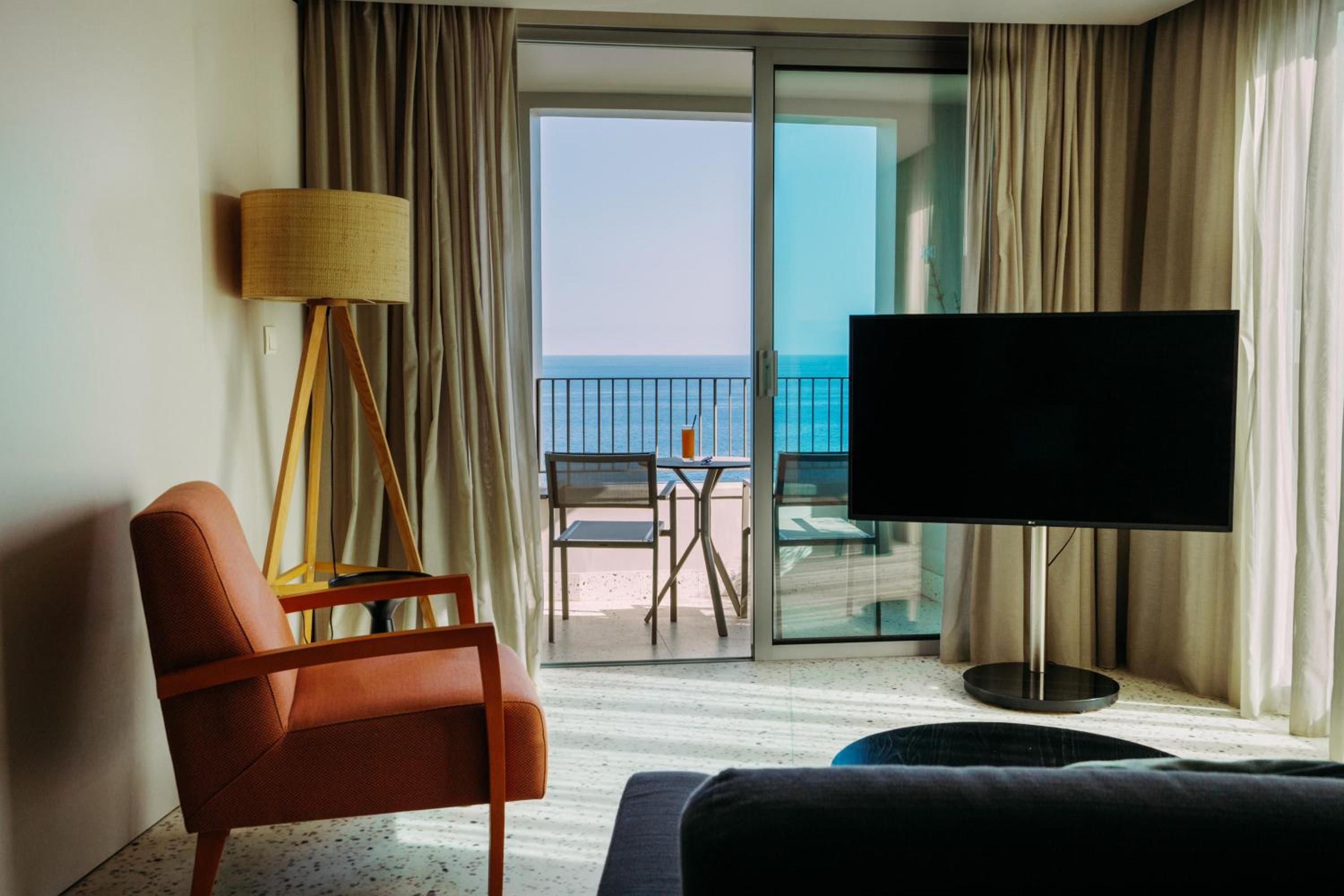 Ocean Suite thumbnail 6