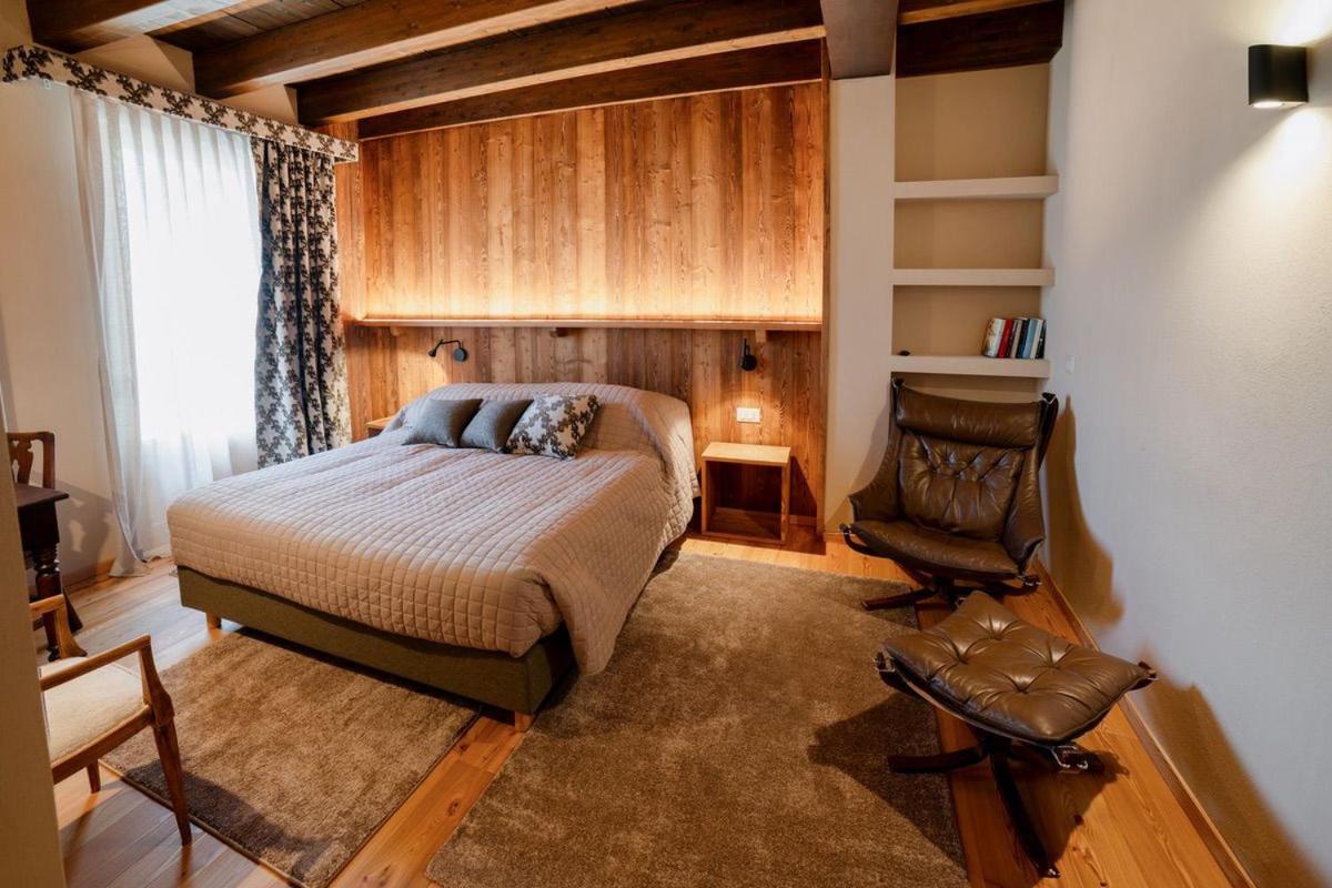 Large Double or Twin Room photo 2