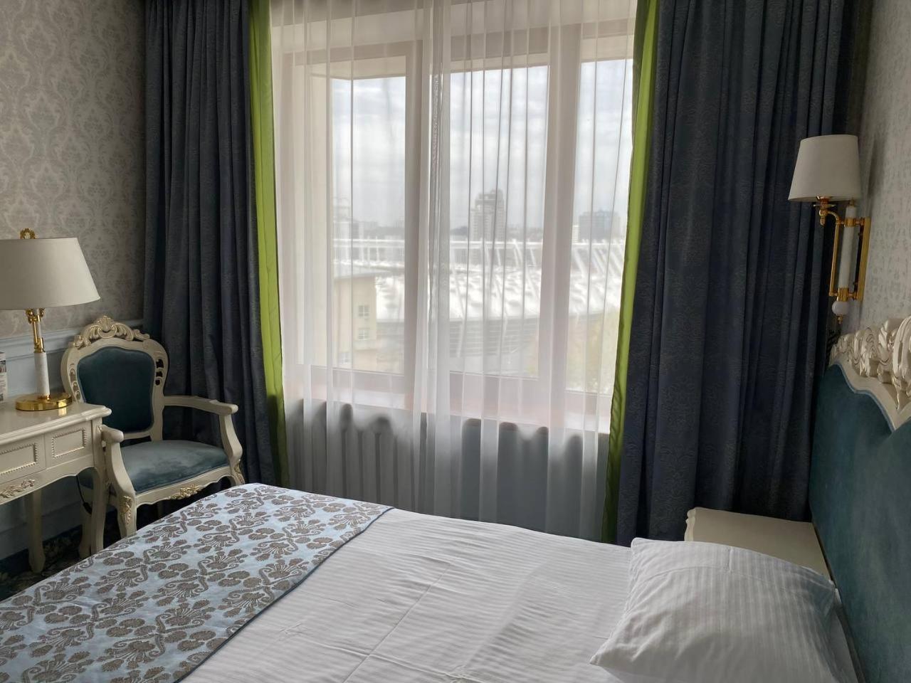 Double or Twin Room with City View photo 1