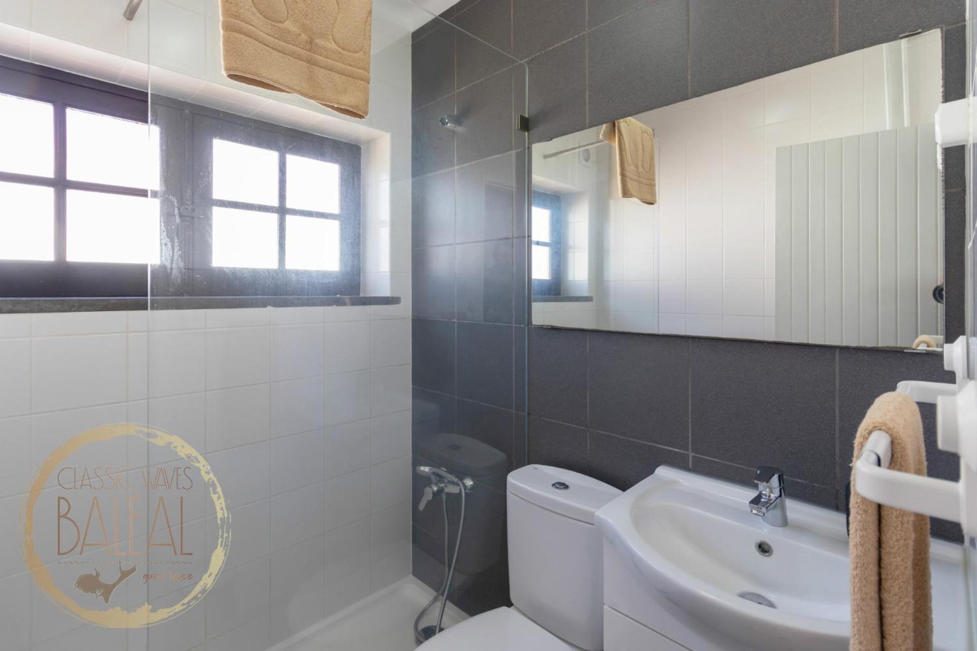 Standard Double or Twin Room photo 2