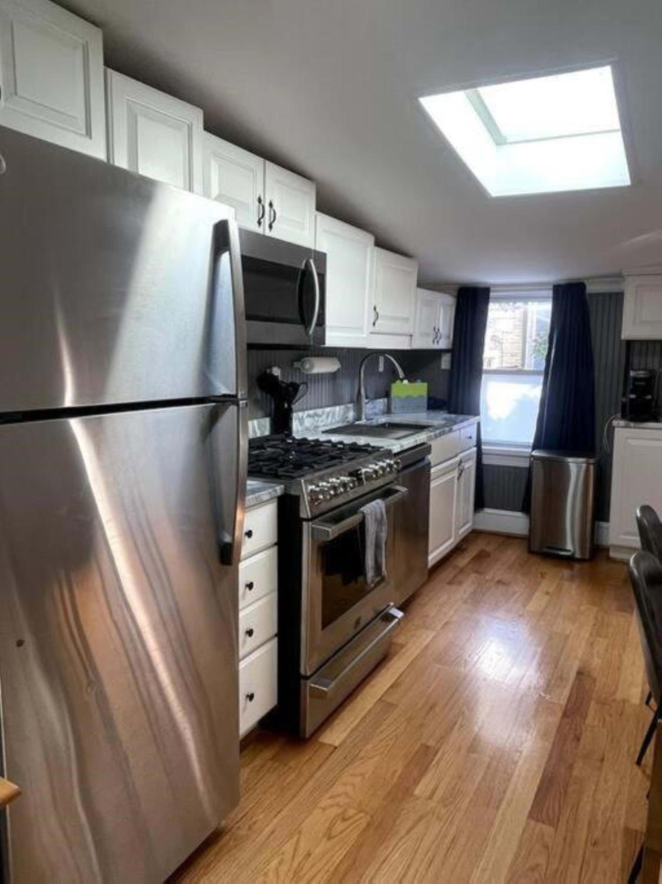 One-Bedroom Apartment photo 2
