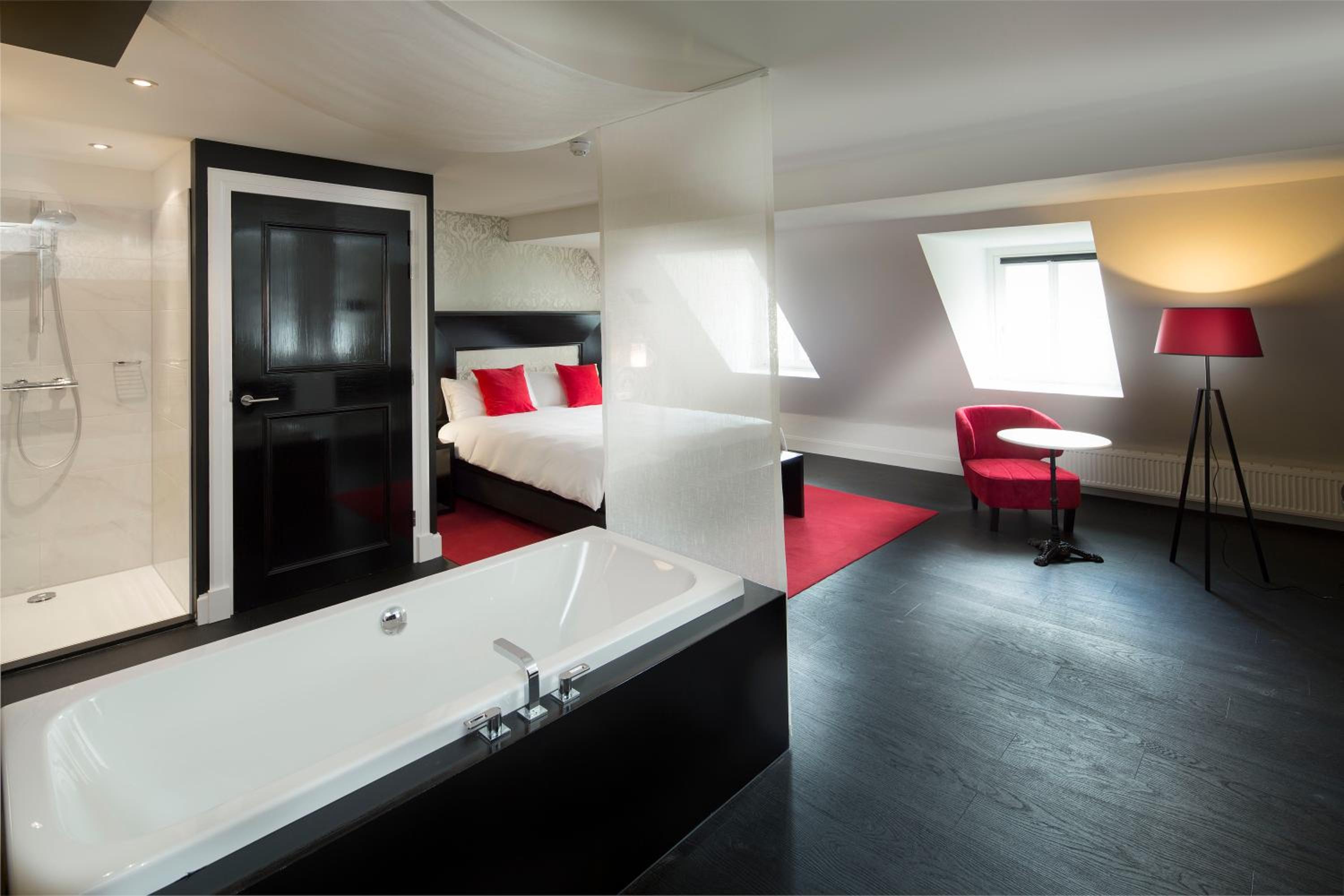 Superior King Room