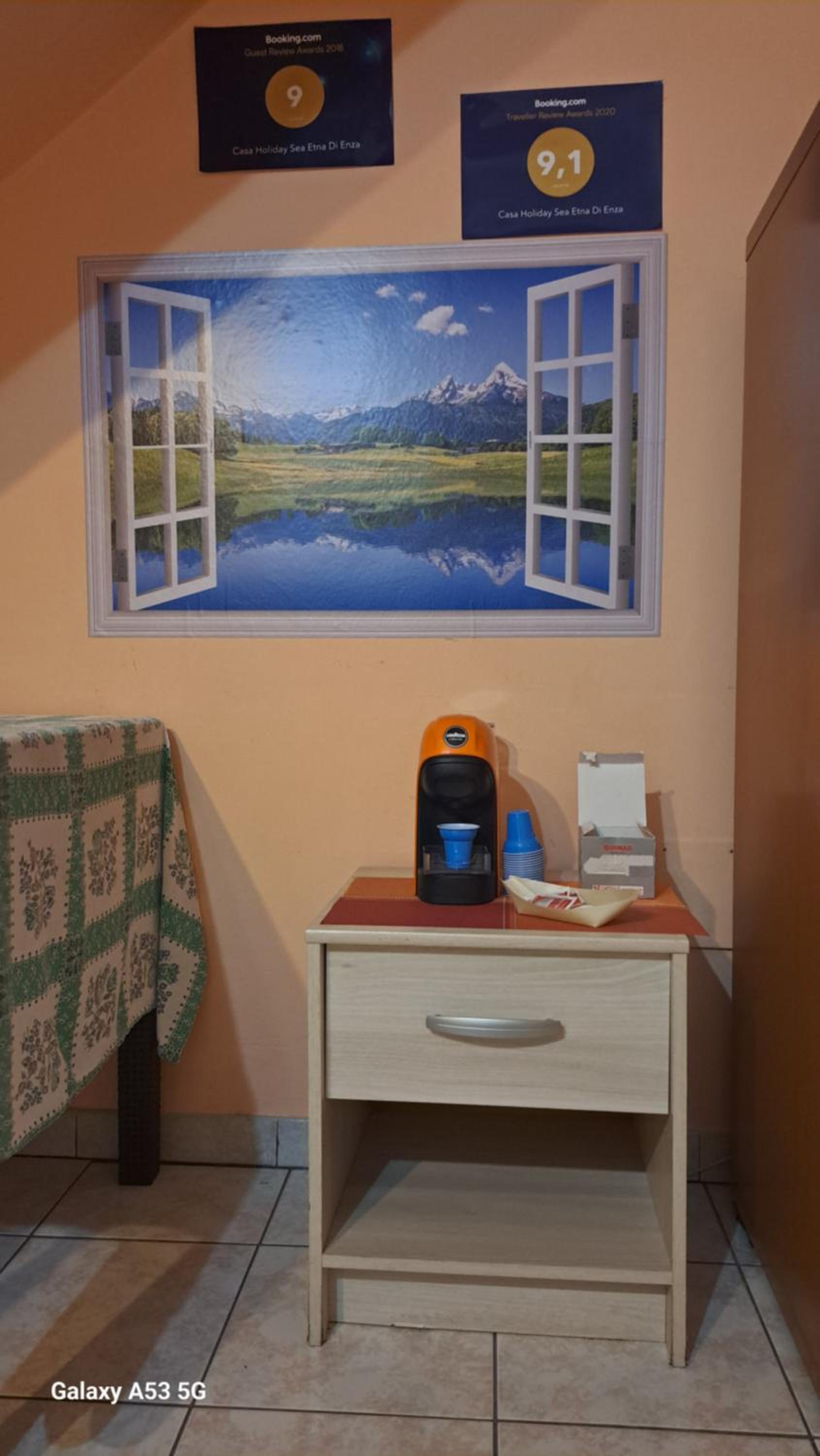 Quadruple Room with Private Bathroom photo 1