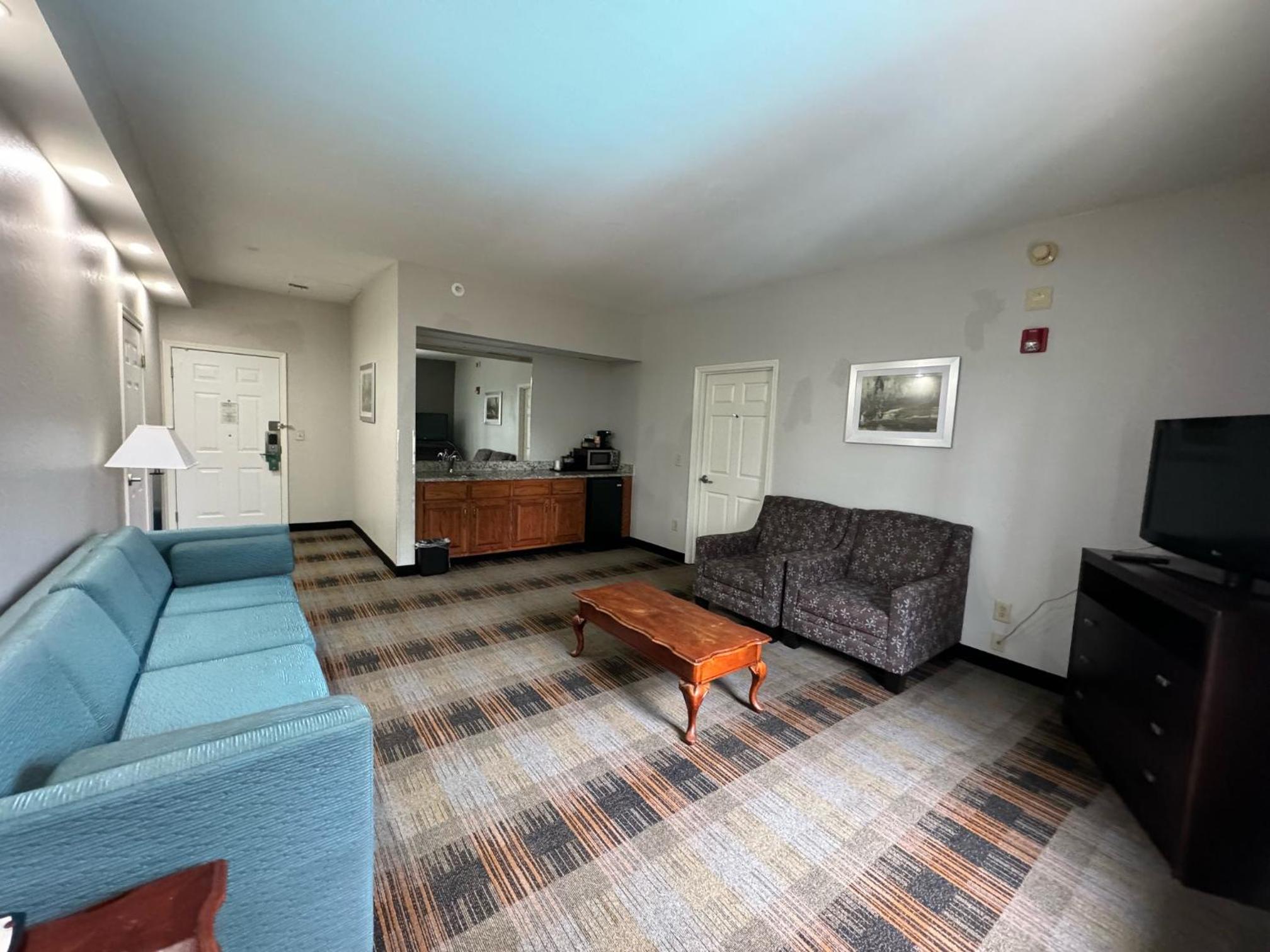 King Room - Non-Smoking - Photo 1