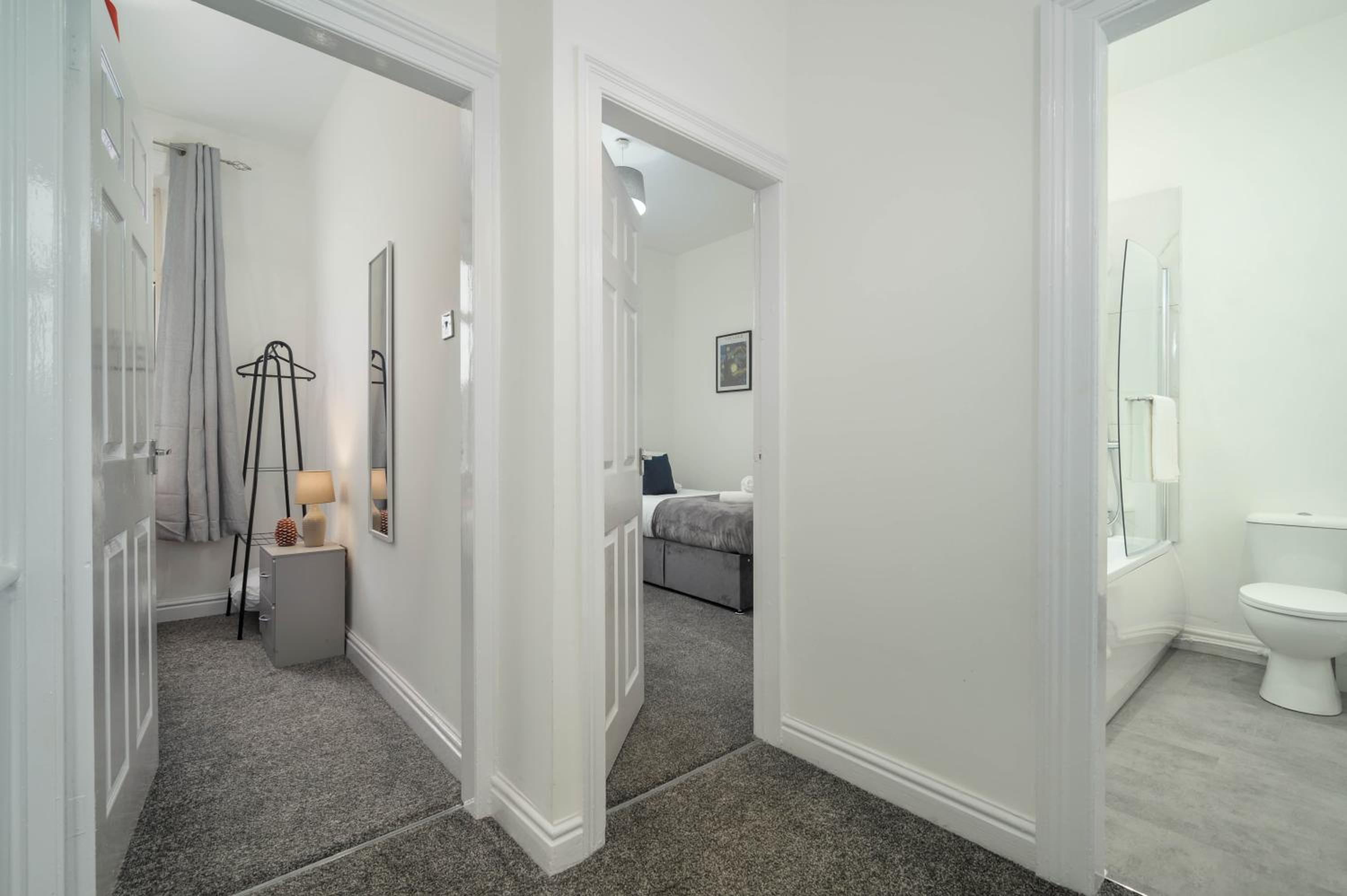 Two-Bedroom House photo 2