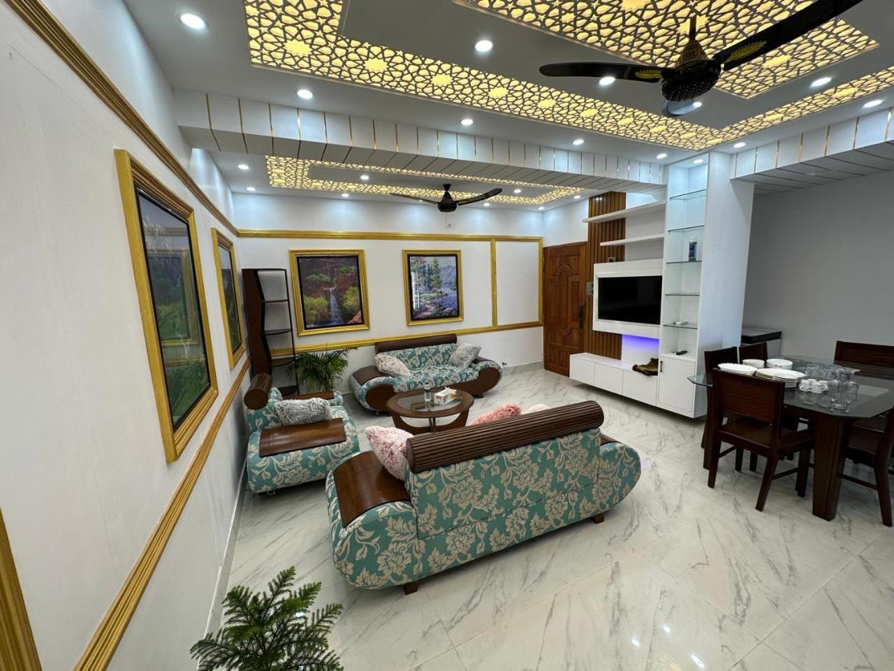 Three-Bedroom Apartment - High Floor photo 1