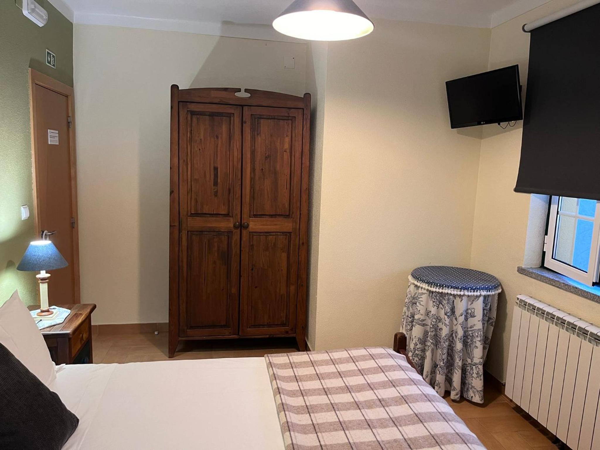 Double Room - Photo 5