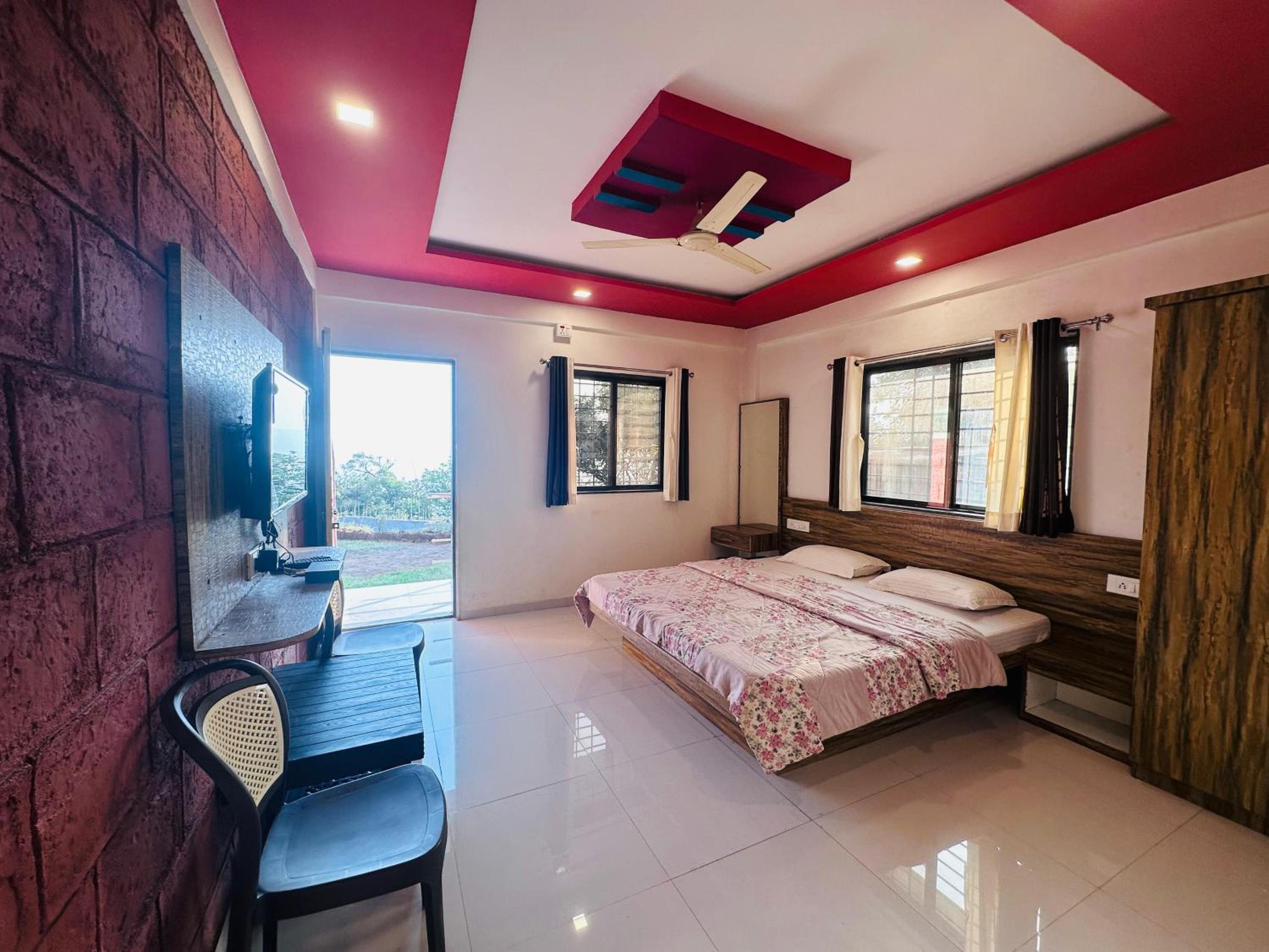 Deluxe Double Or Twin Room With Mountain View