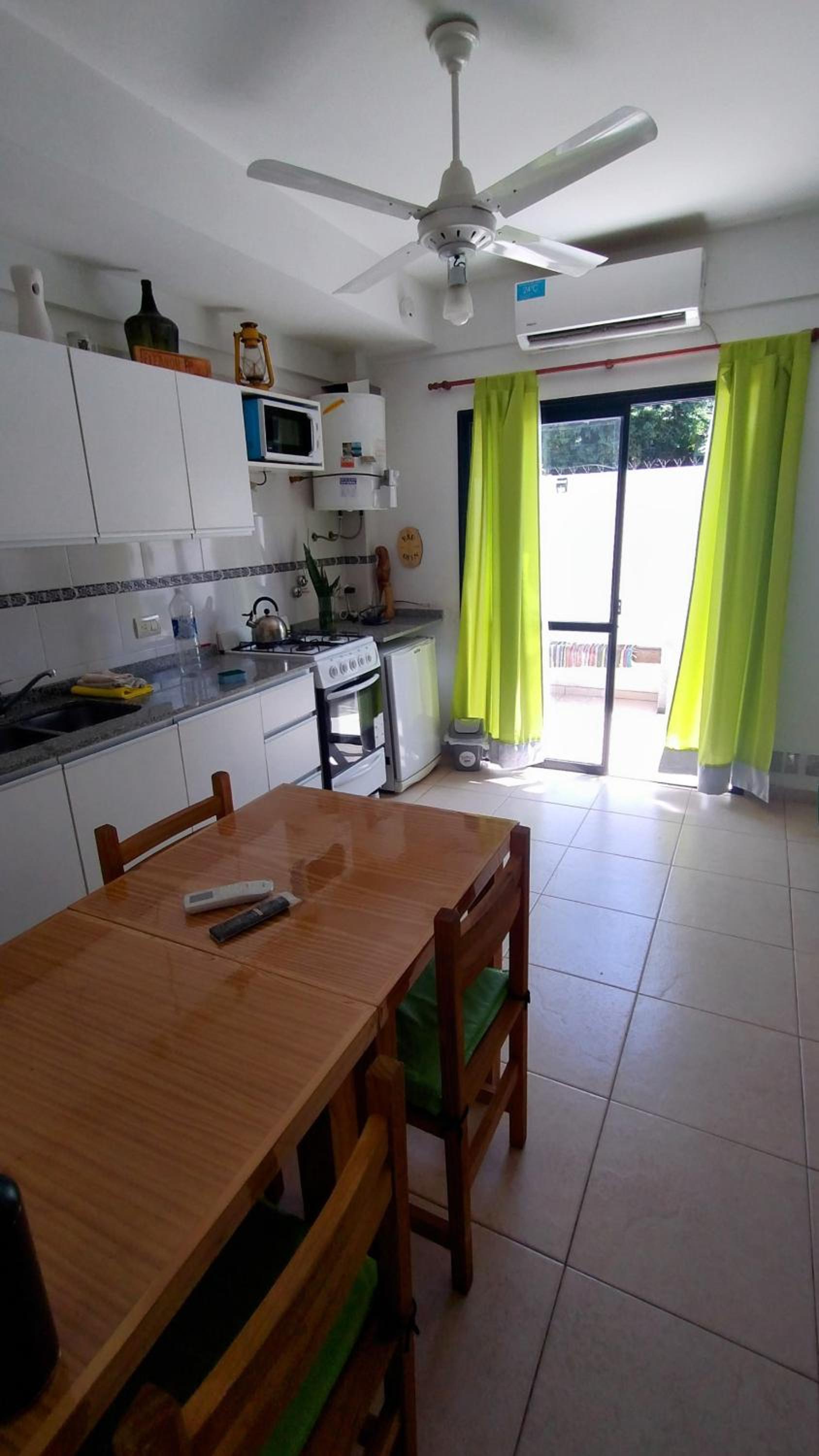 Apartment photo 2