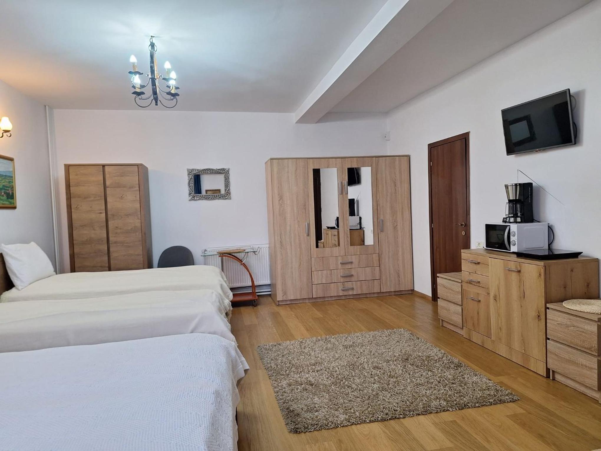 Apartment photo 2