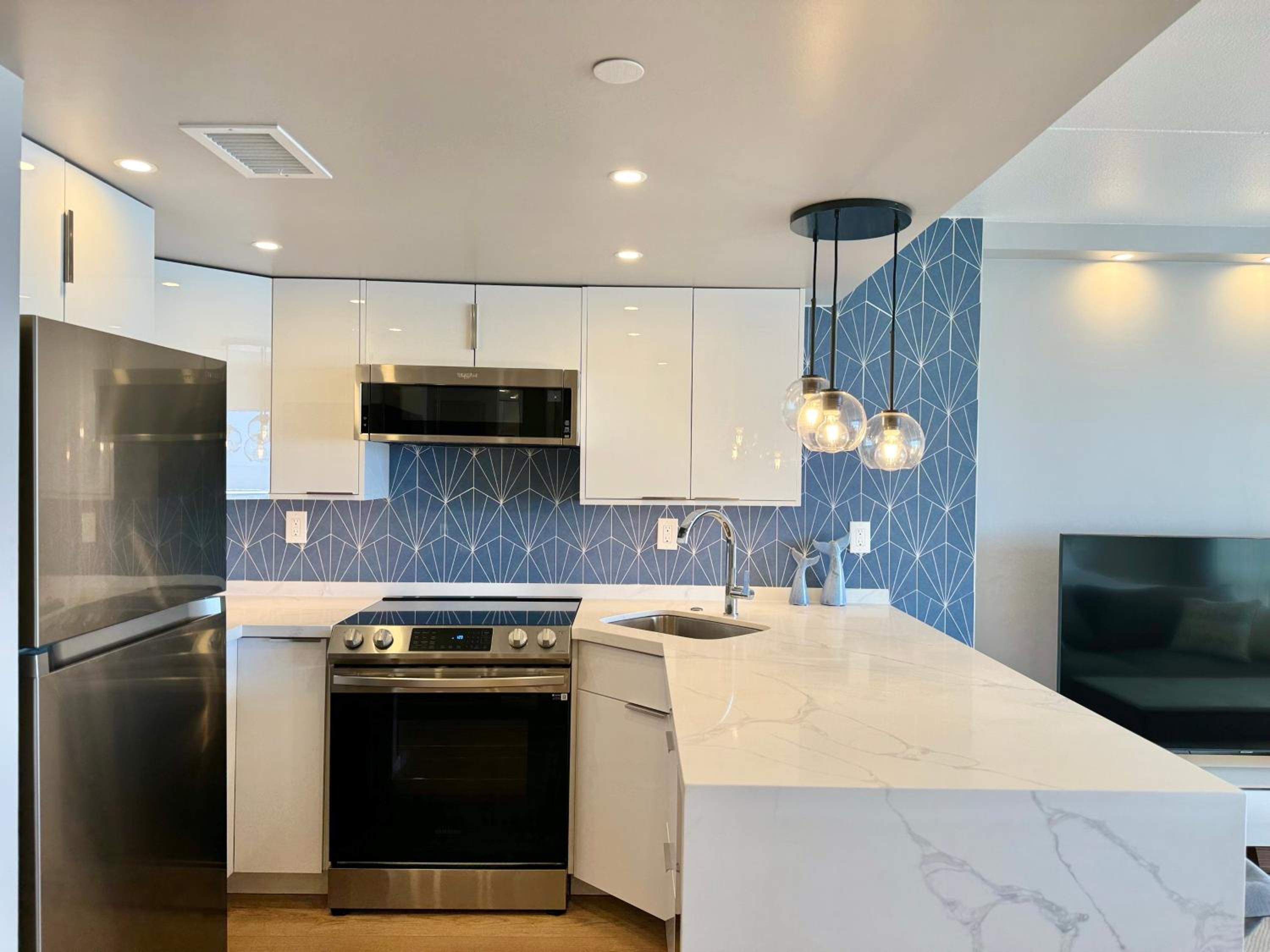 Panoramic Oceanview Resort - Full Kitchen in Each Unit, 2 Swimming Pools, Onsite Restaurants, Fireworks Every Friday: One-Bedroom Apartment - Oceanfront photo