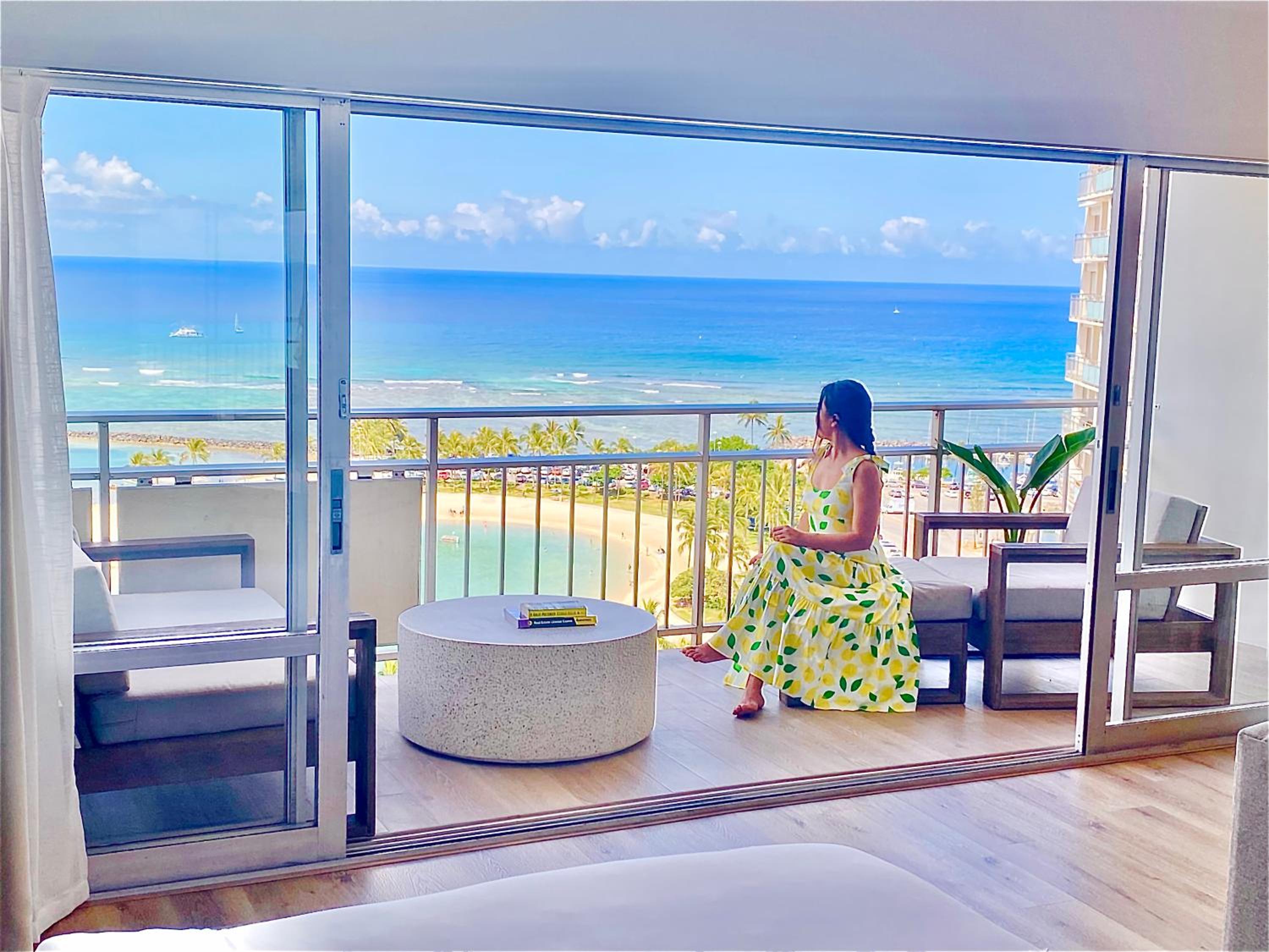 Panoramic Oceanview Resort - Full Kitchen in Each Unit, 2 Swimming Pools, Onsite Restaurants, Fireworks Every Friday: human photo