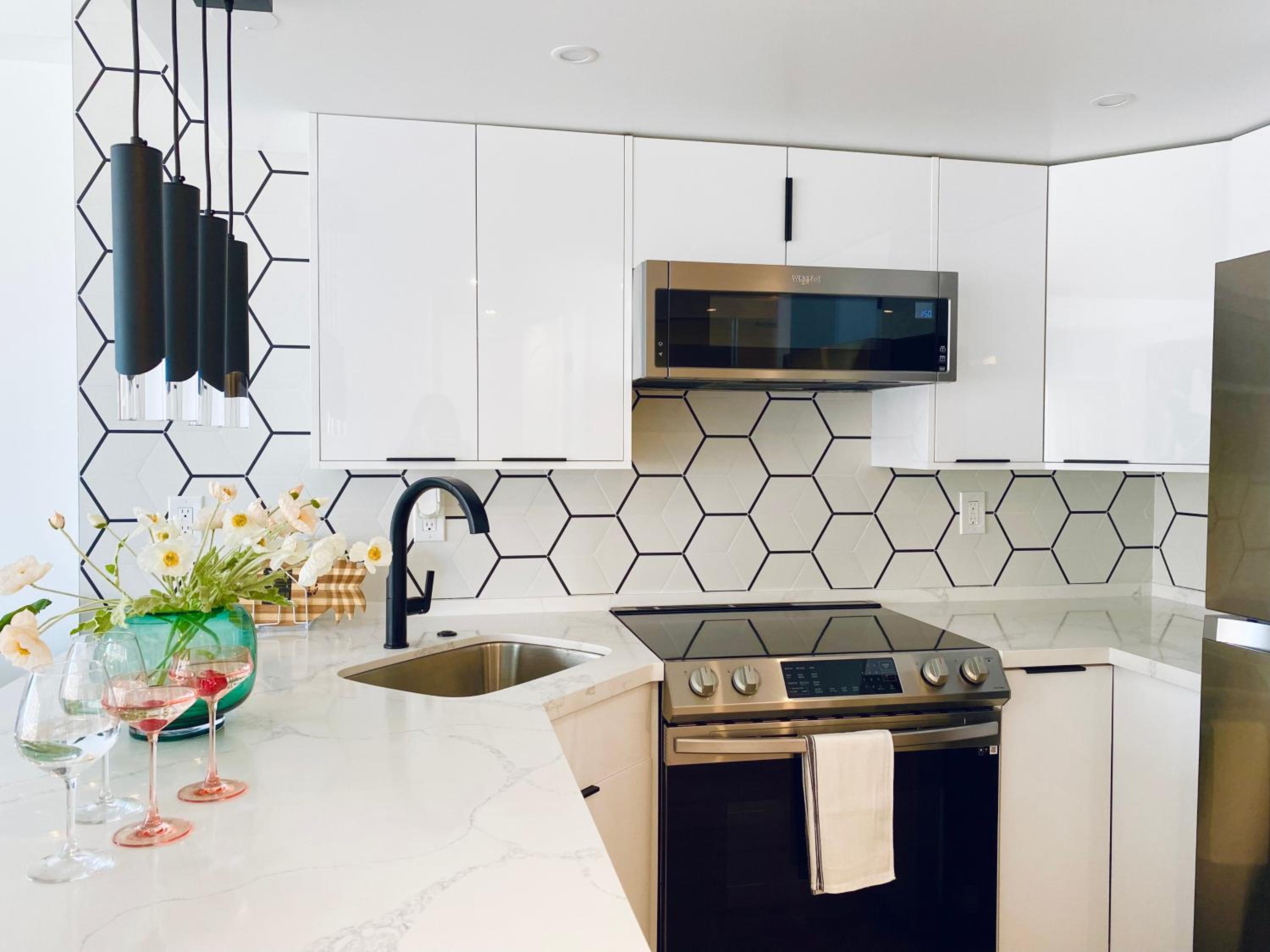 Panoramic Oceanview Resort - Full Kitchen in Each Unit, 2 Swimming Pools, Onsite Restaurants, Fireworks Every Friday: One-Bedroom Apartment - Oceanfront photo