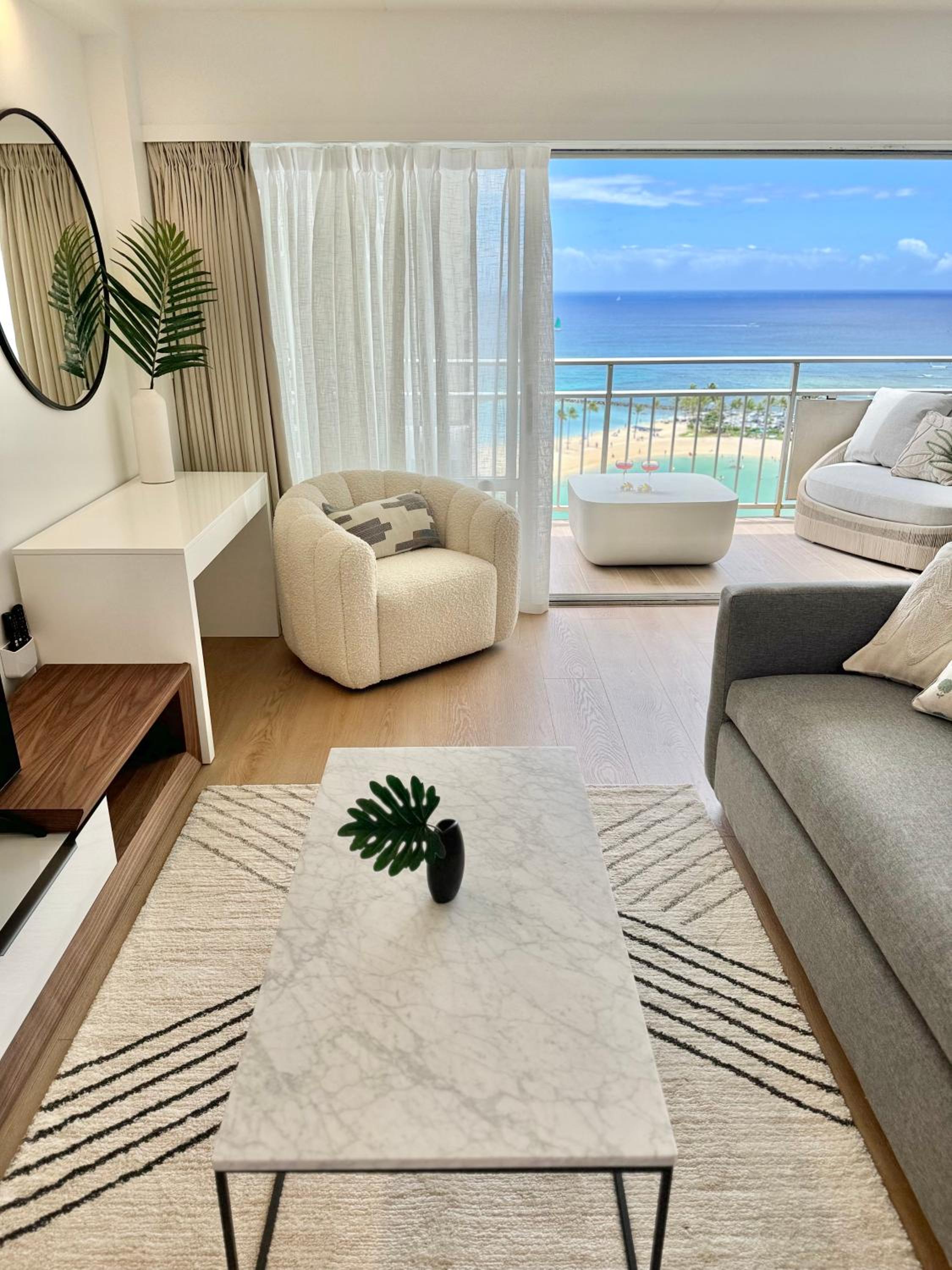 One-Bedroom Apartment - Oceanfront photo 3