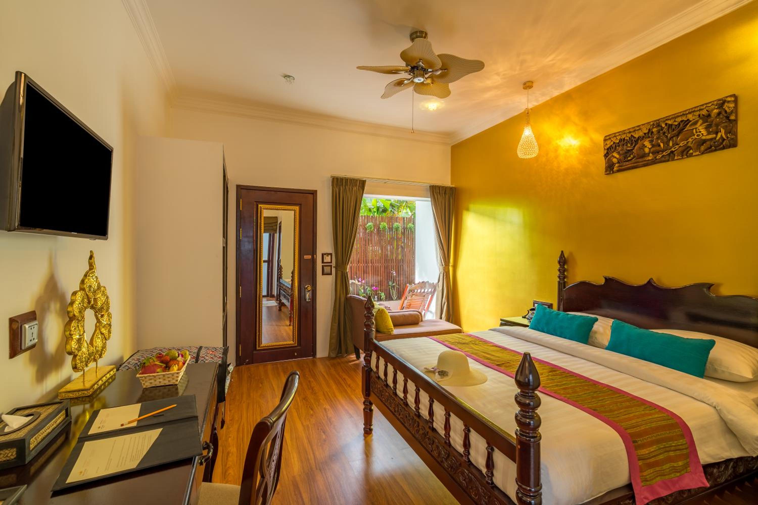 Ground Floor Queen Room