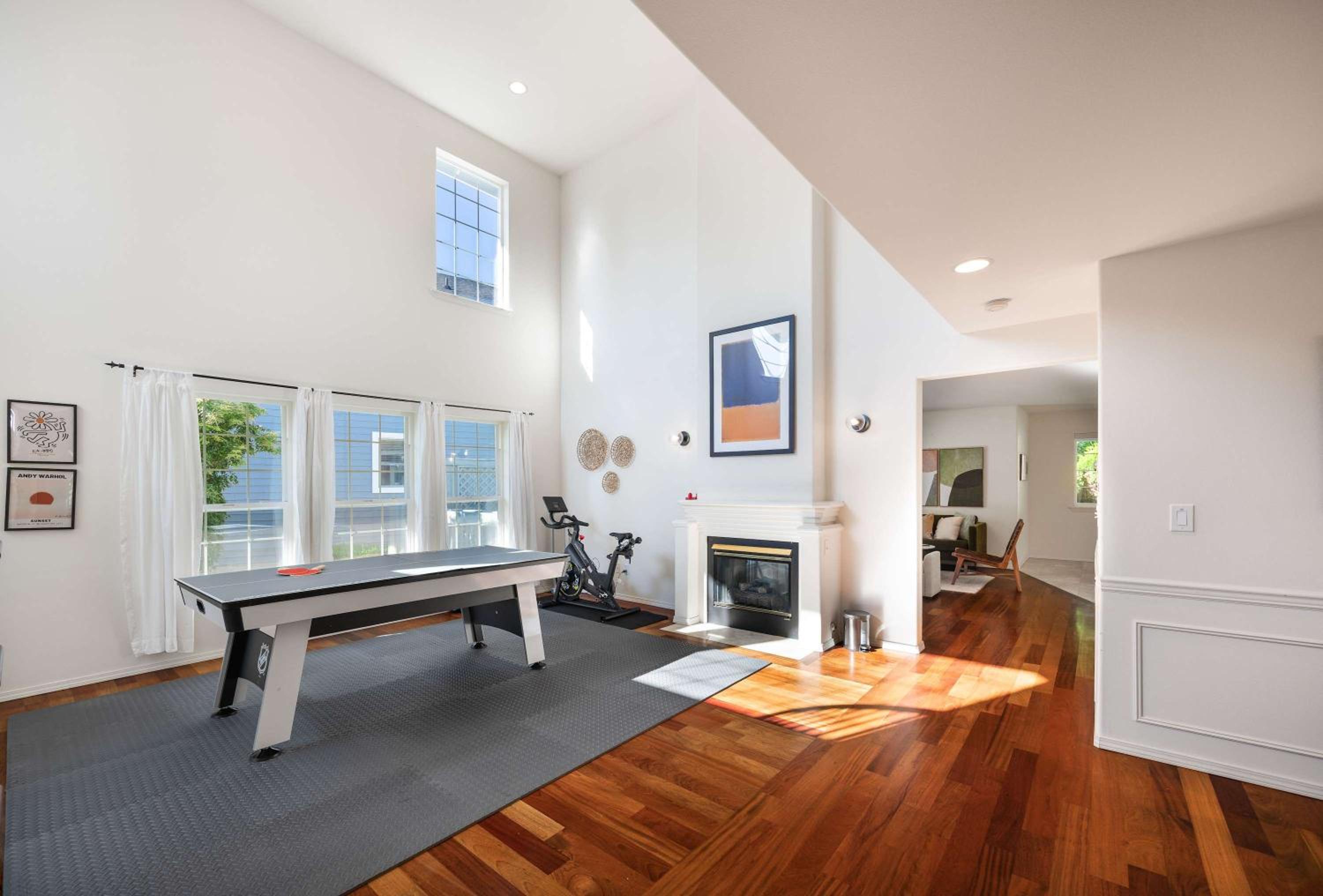 Family Room photo 2