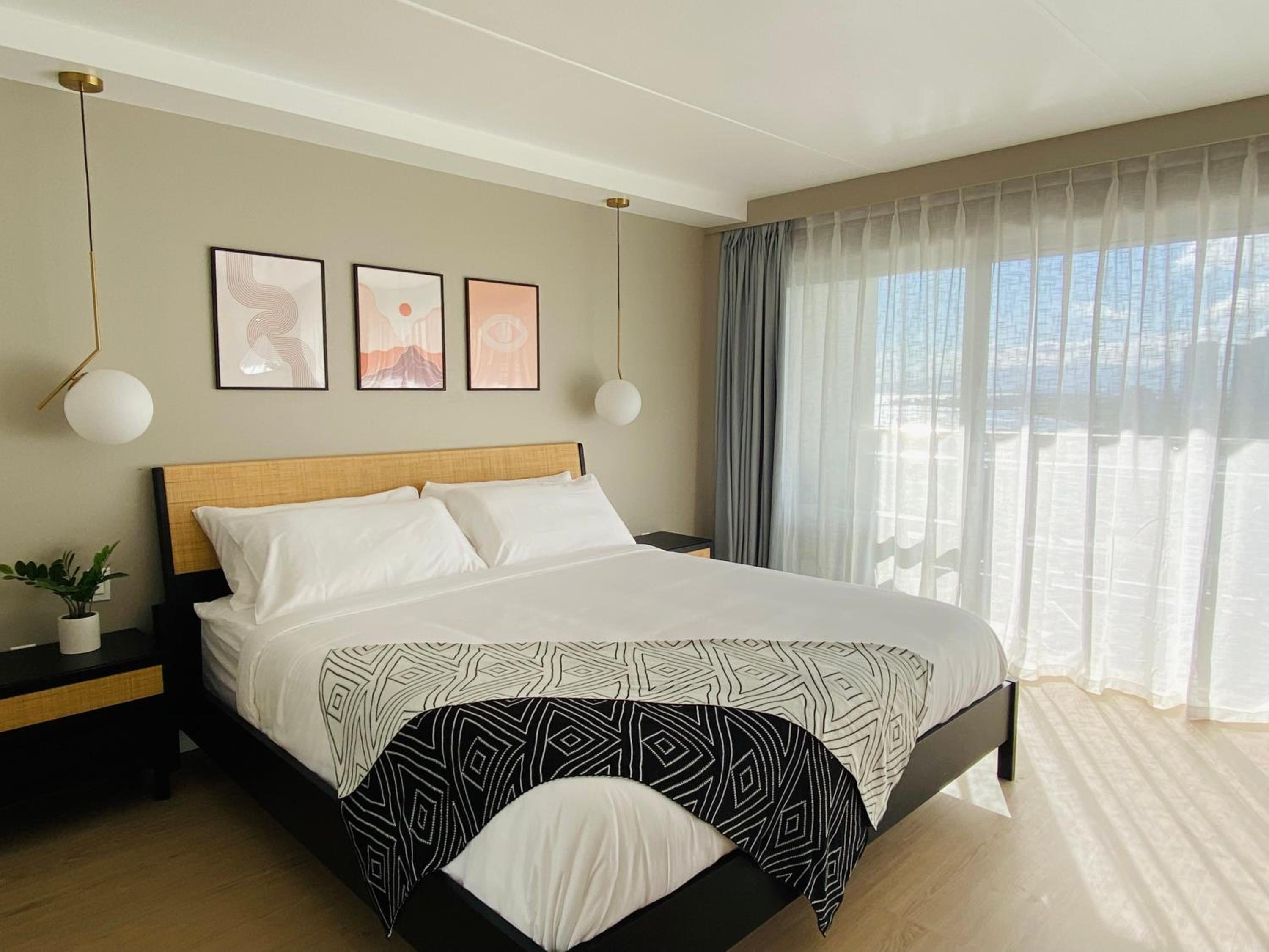 Panoramic Oceanview Resort - Full Kitchen in Each Unit, 2 Swimming Pools, Onsite Restaurants, Fireworks Every Friday: One-Bedroom Apartment - Oceanfront photo