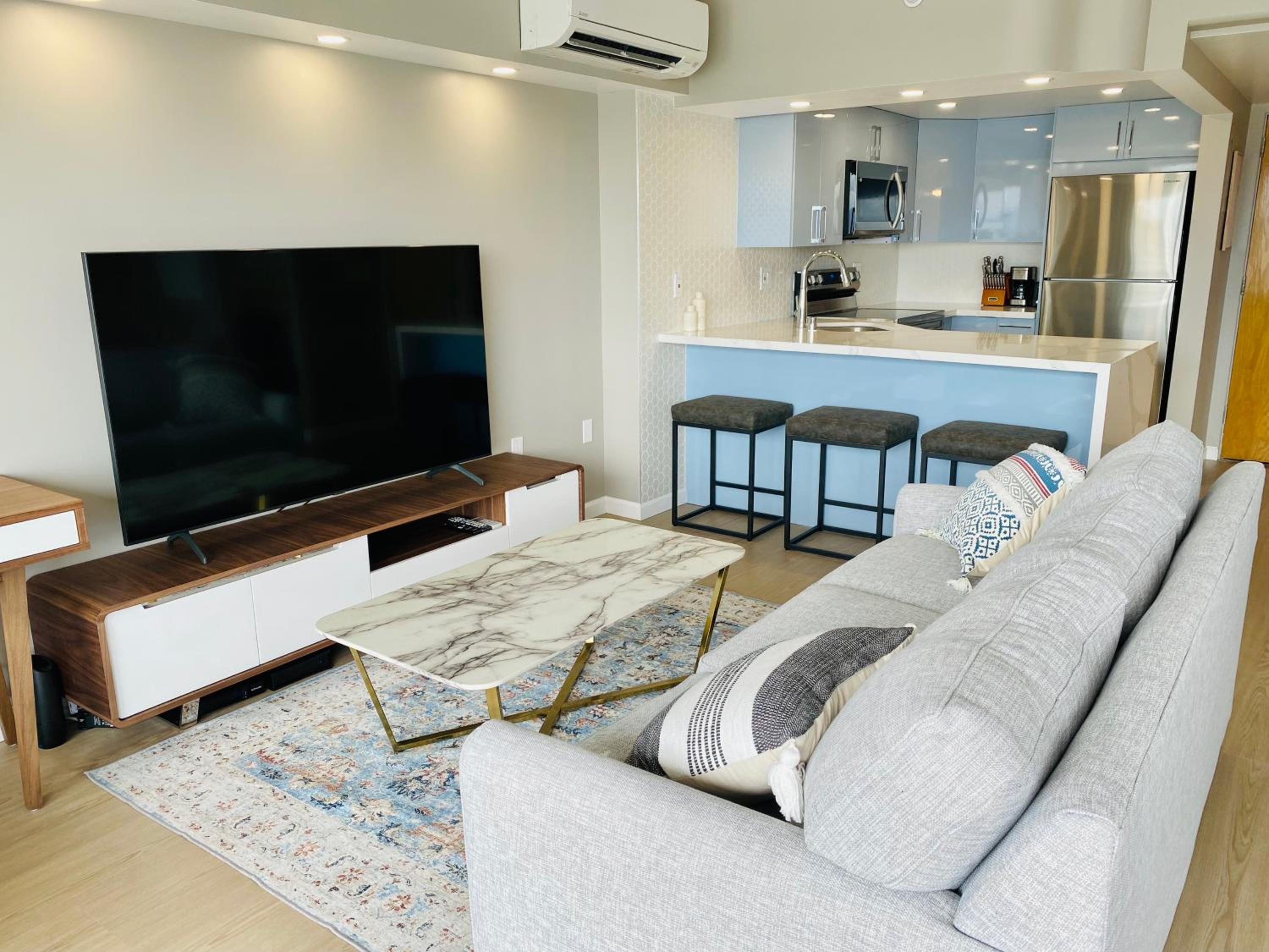 Panoramic Oceanview Resort - Full Kitchen in Each Unit, 2 Swimming Pools, Onsite Restaurants, Fireworks Every Friday: One-Bedroom Apartment - Oceanfront photo