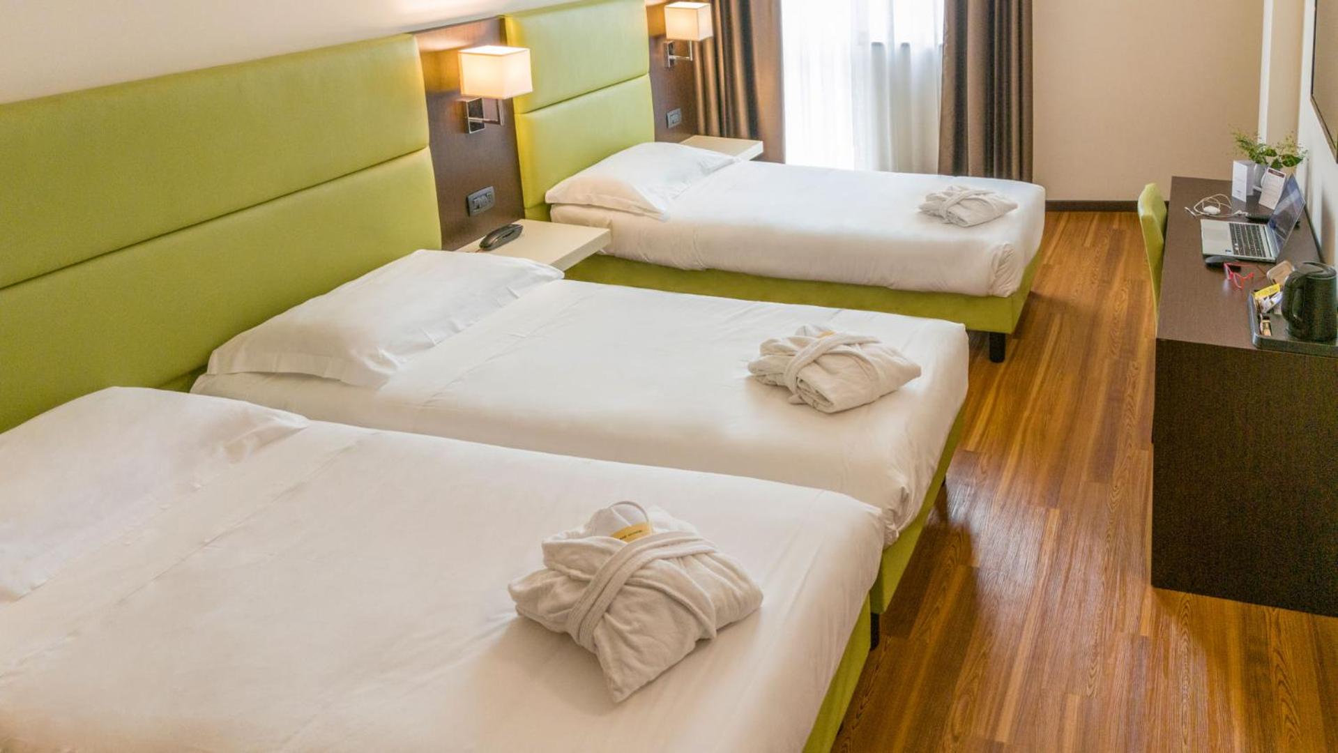 Deluxe Triple Room