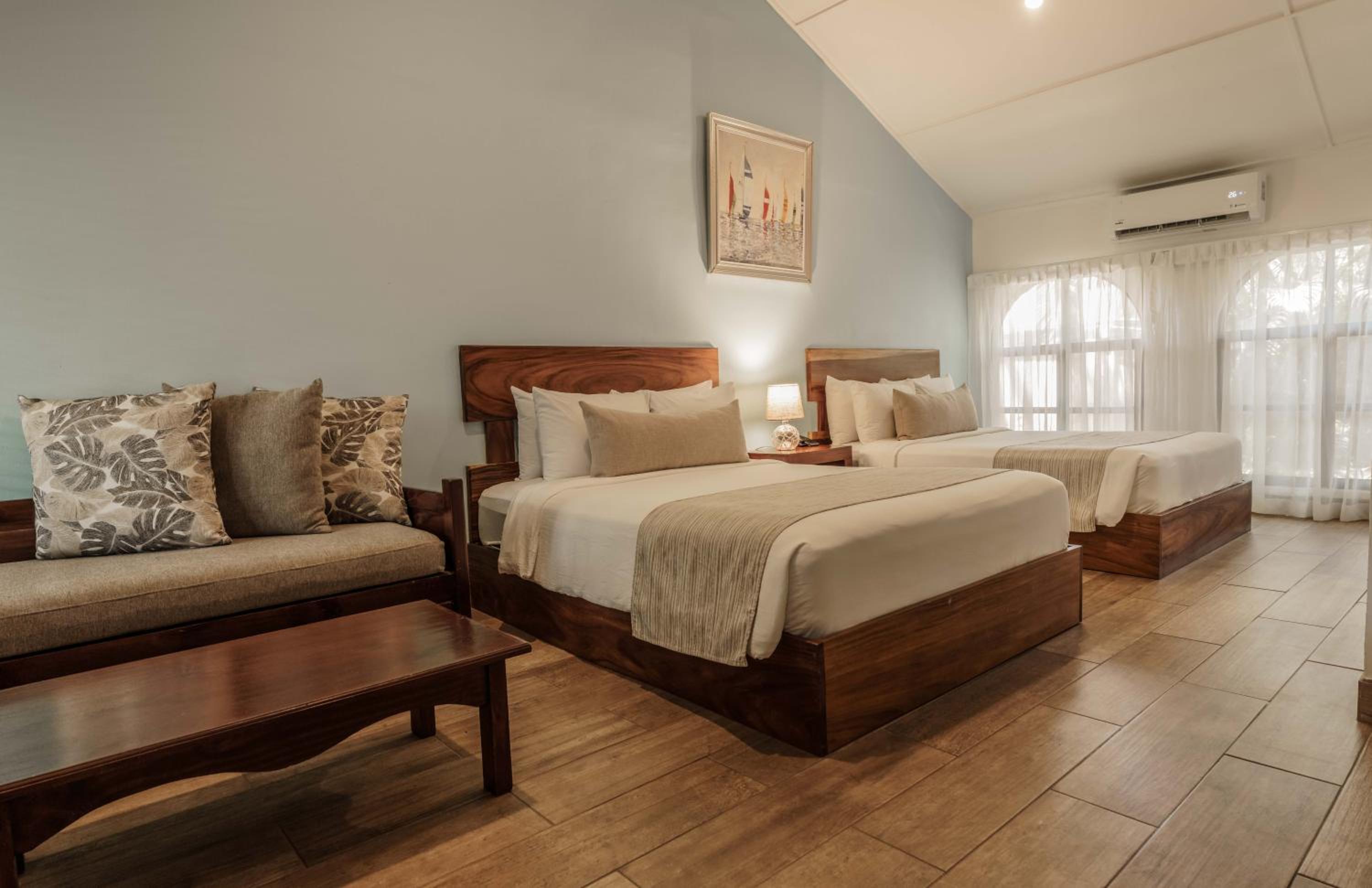Standard 2 Queen Beds - Photo 1