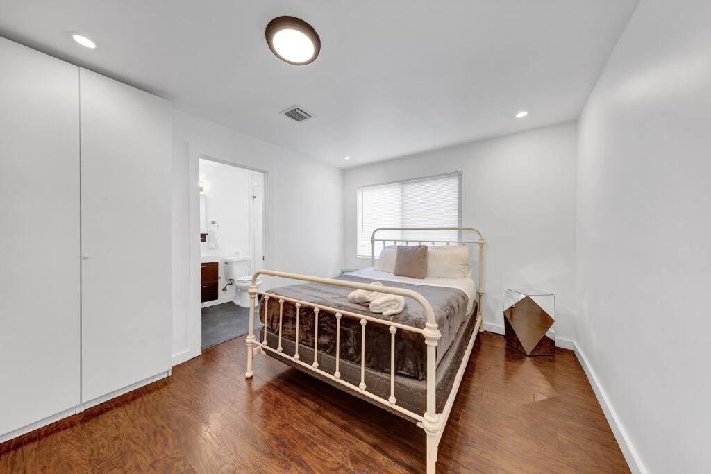 Four-Bedroom House photo 1