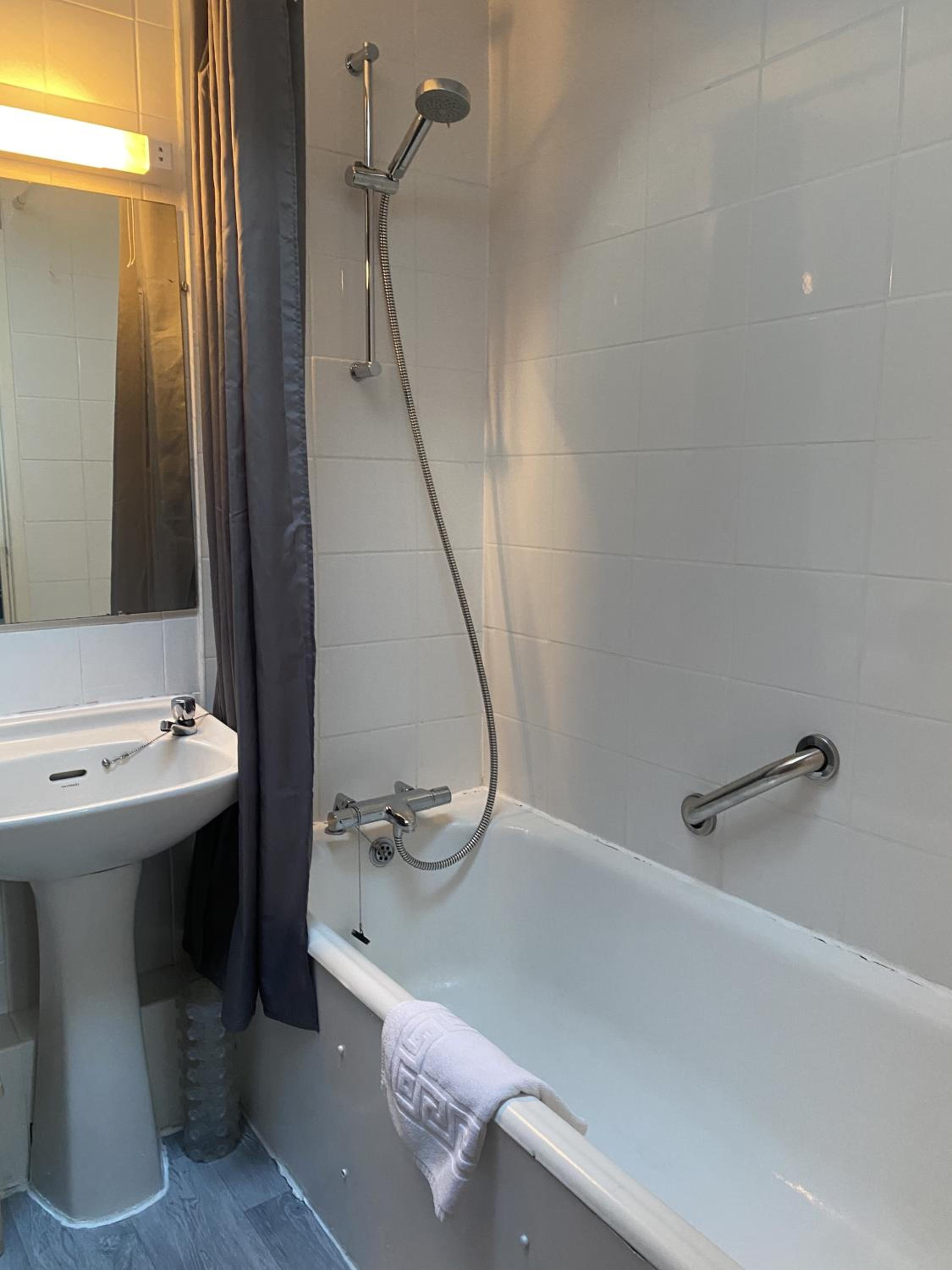 Superior Double or Twin Room (no pets) - Photo 5