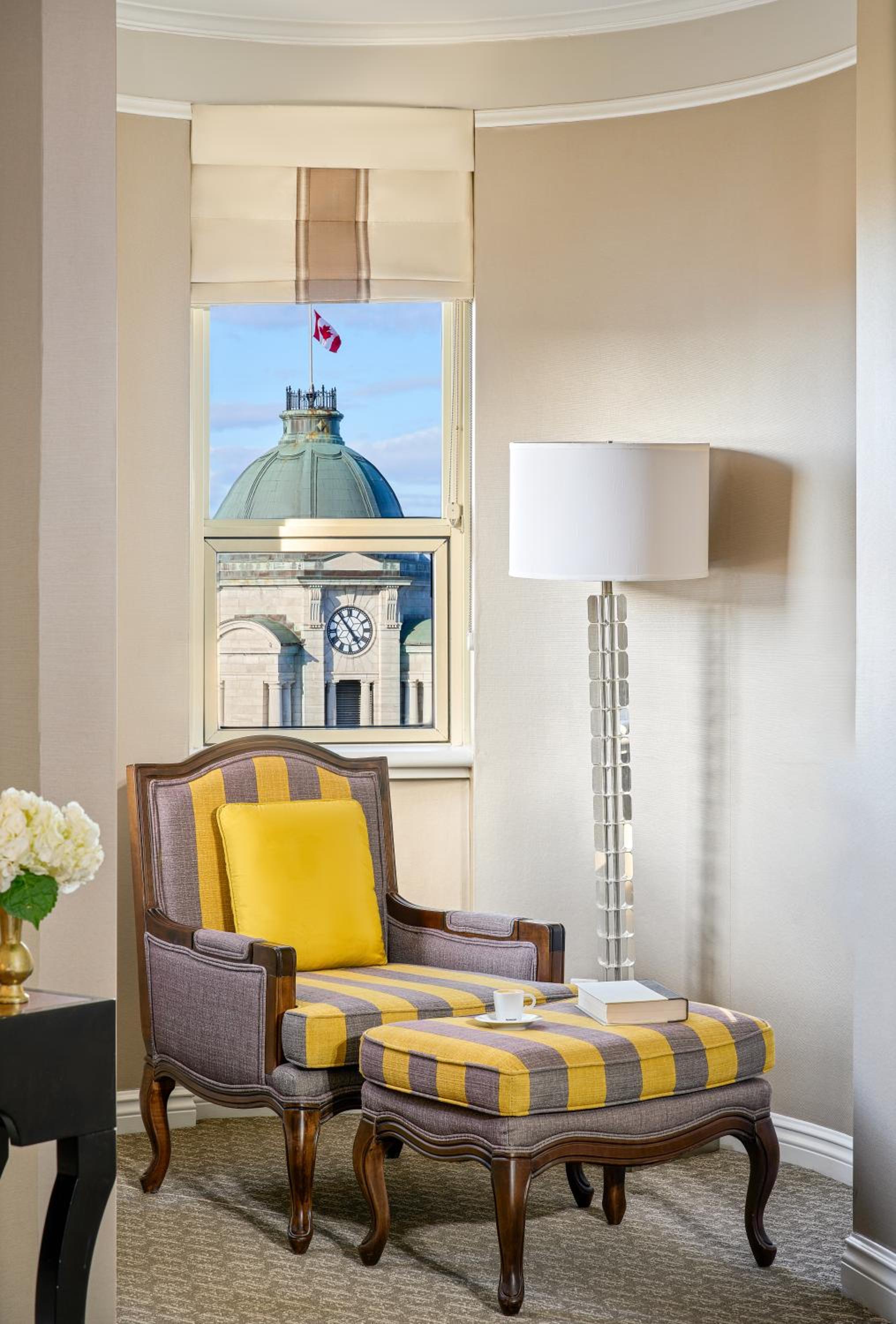 Deluxe Queen Room with City View