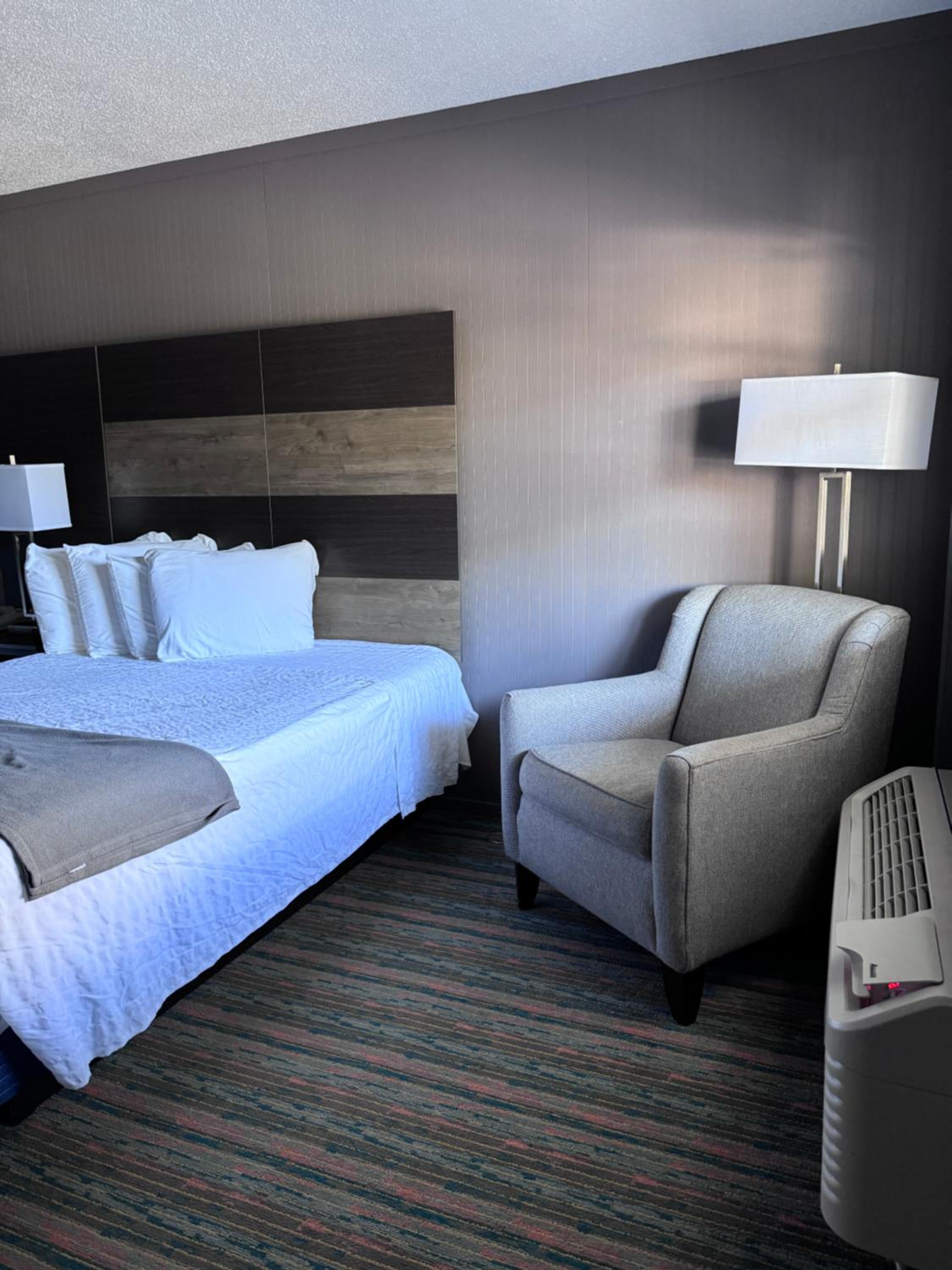 Standard Queen Room