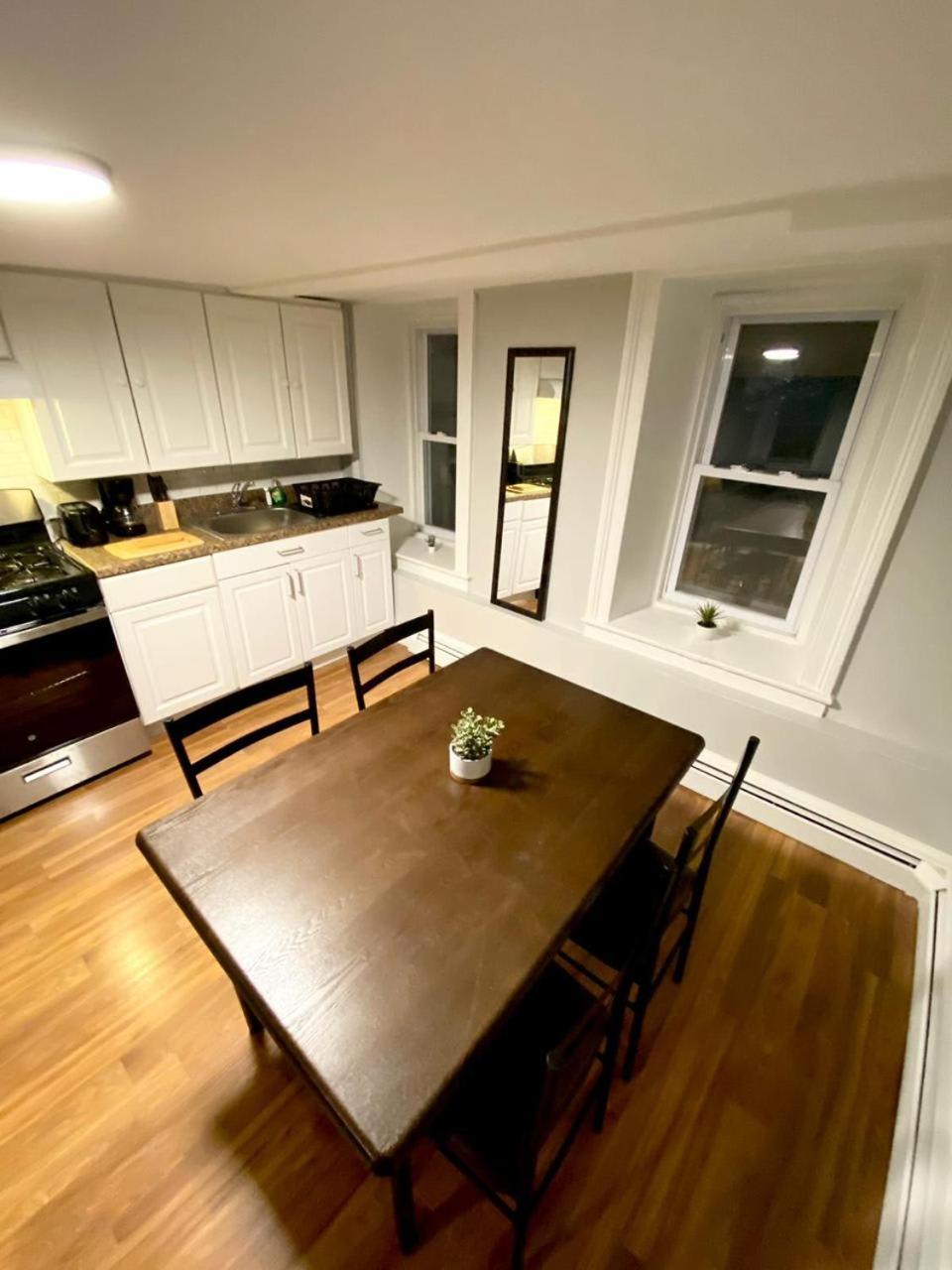Apartment photo 2