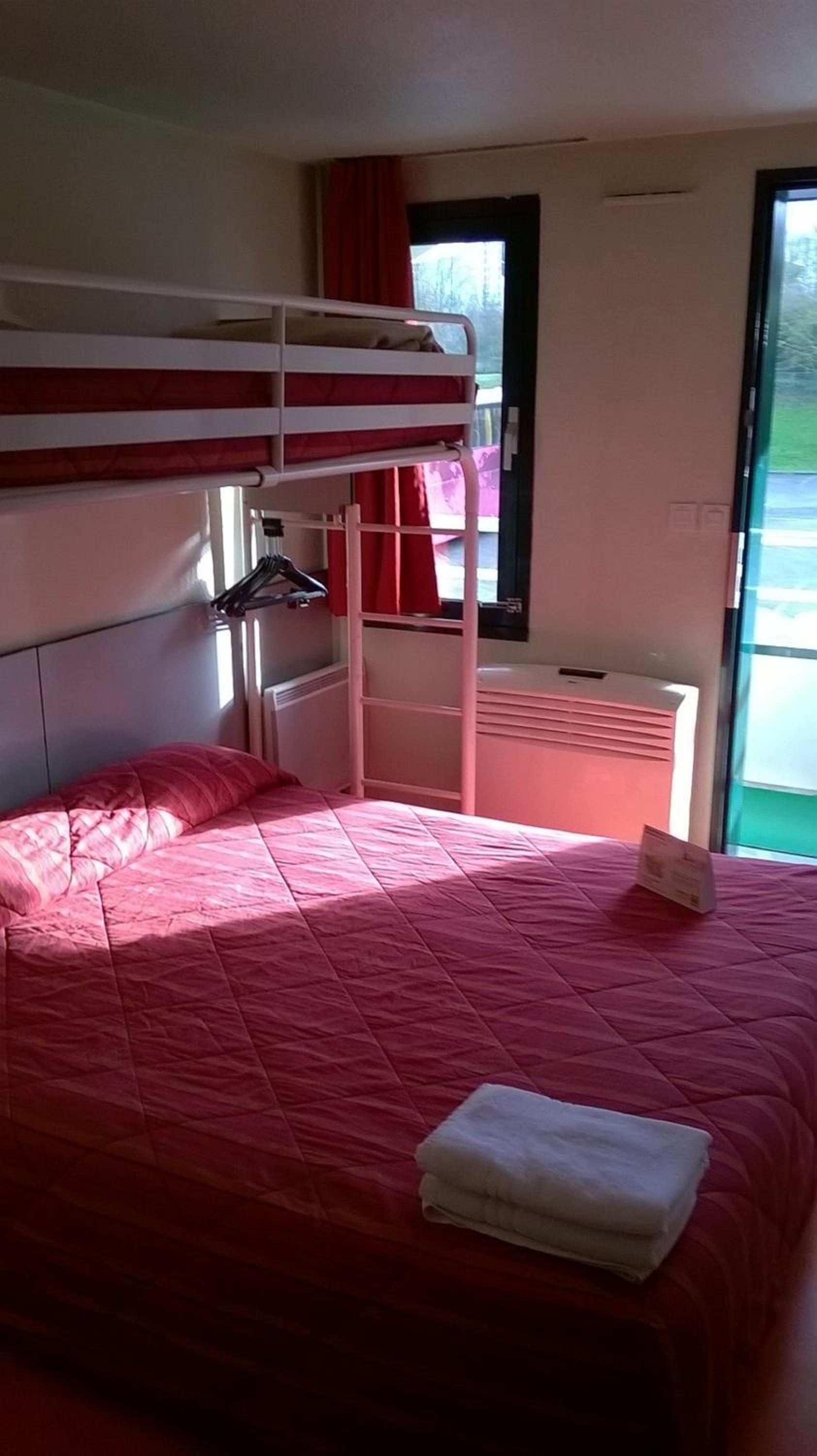 Triple Room (1 Double Bed + 1 Single Bed)
