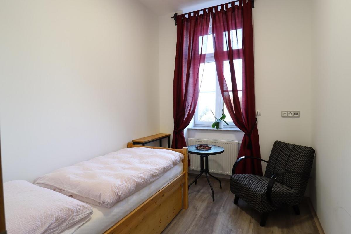 Single Room photo 3