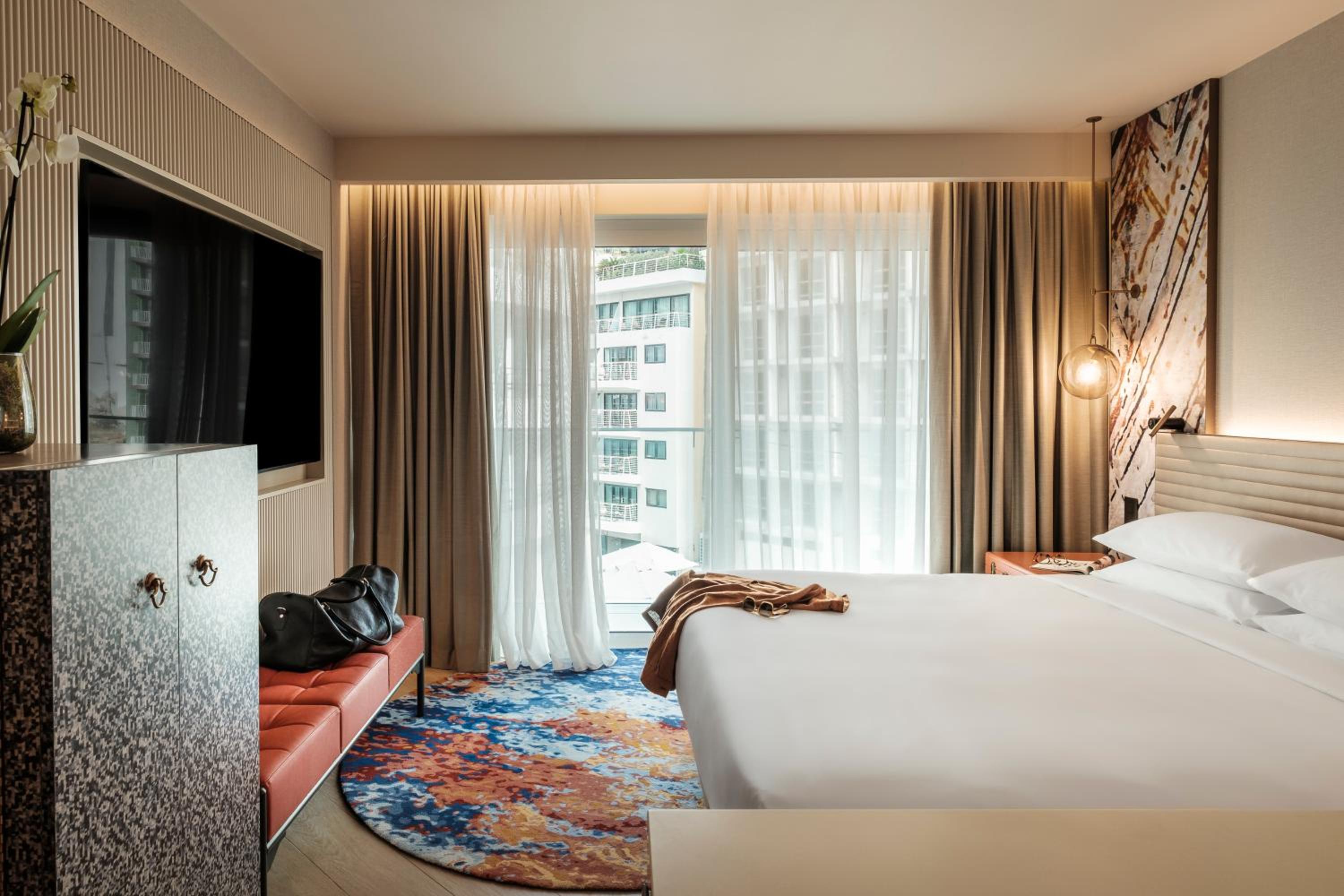 Deluxe King Room with Balcony