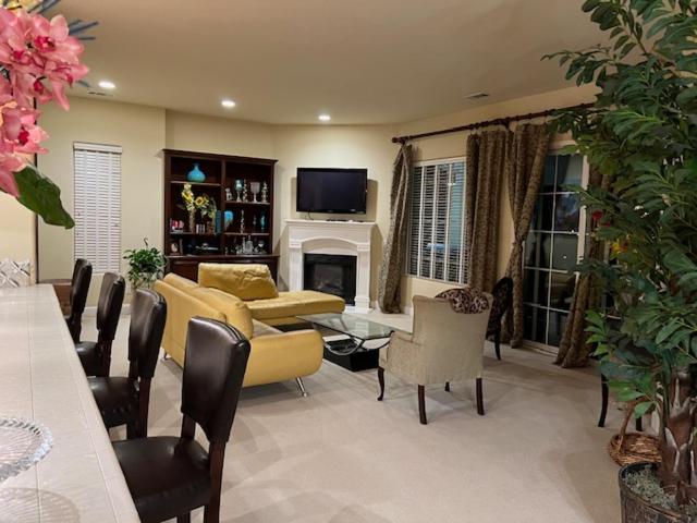 Four-Bedroom House photo 1