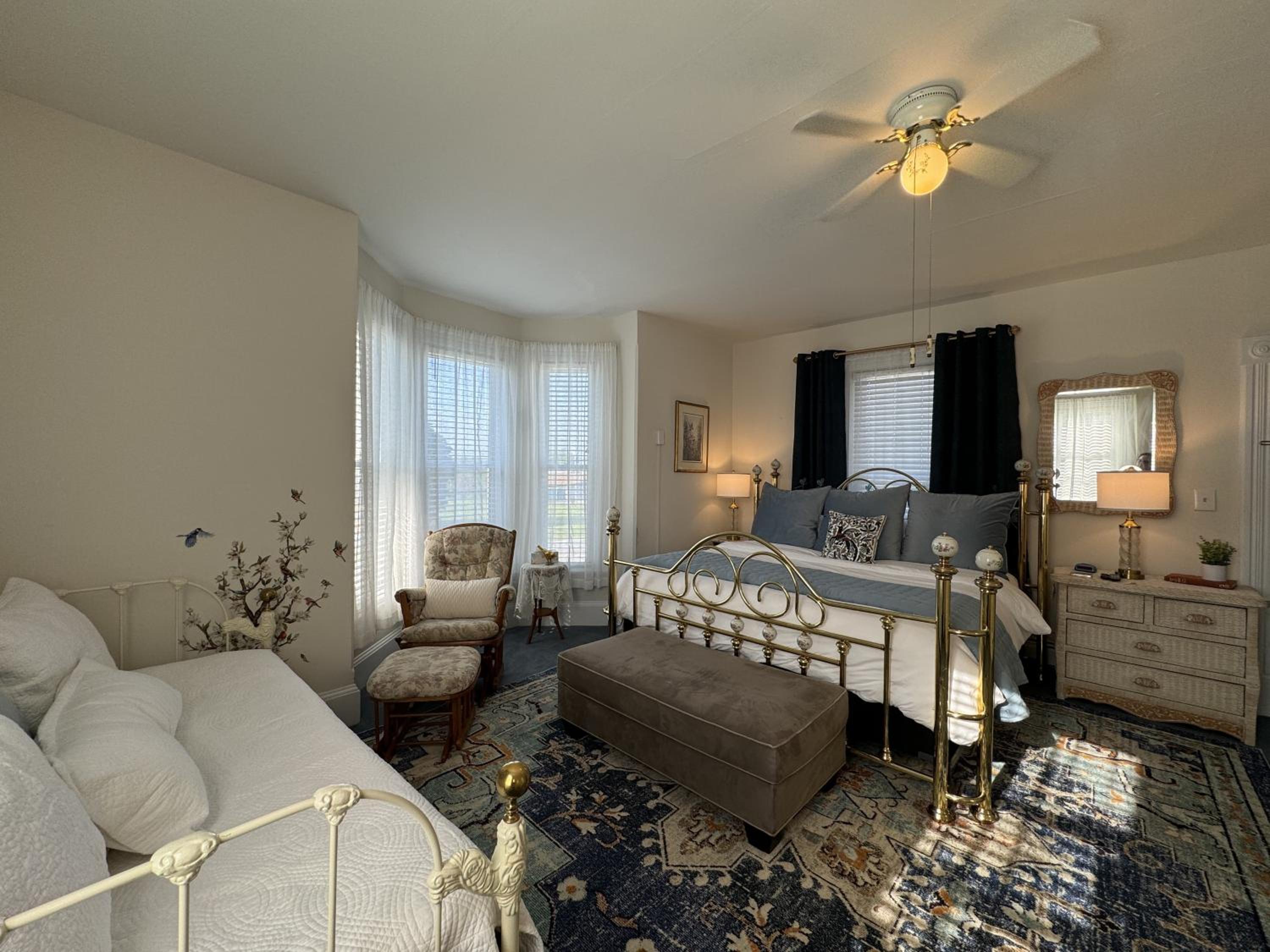 Deluxe Triple Room photo 3