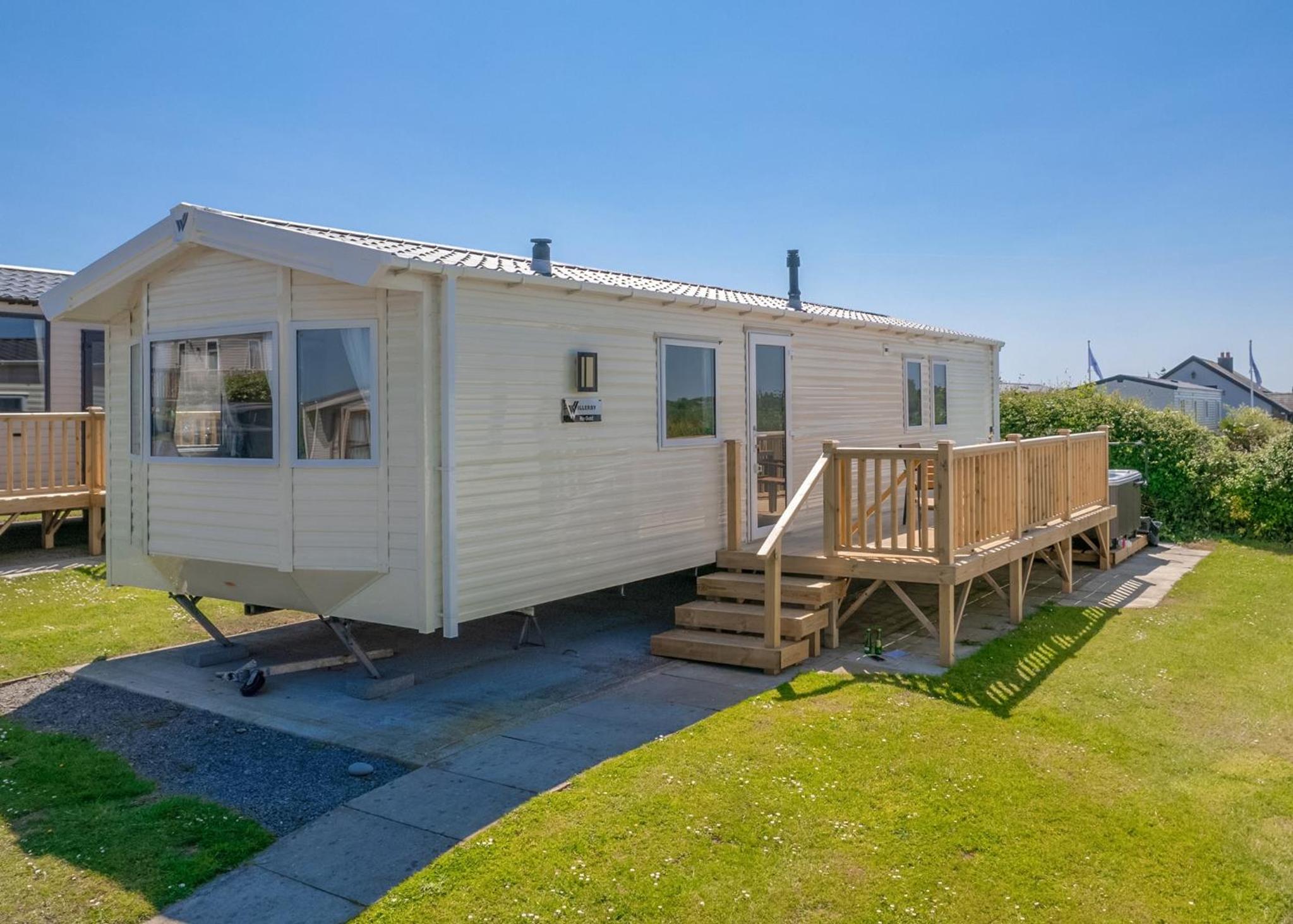 Three-Bedroom Mobile Home photo 2