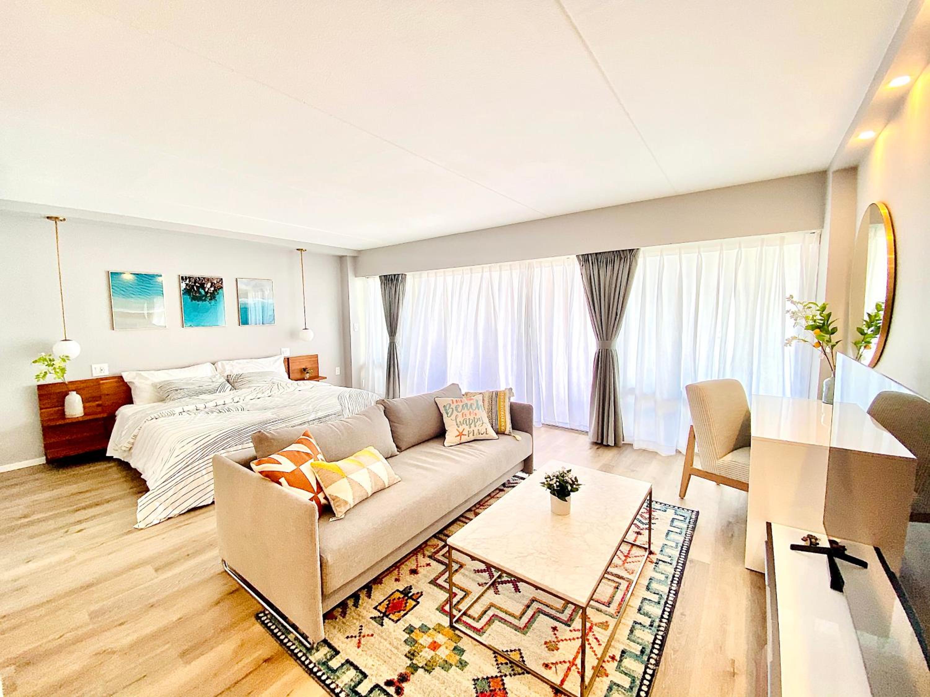 Panoramic Oceanview Resort - Full Kitchen in Each Unit, 2 Swimming Pools, Onsite Restaurants, Fireworks Every Friday: One-Bedroom Apartment - Oceanfront photo