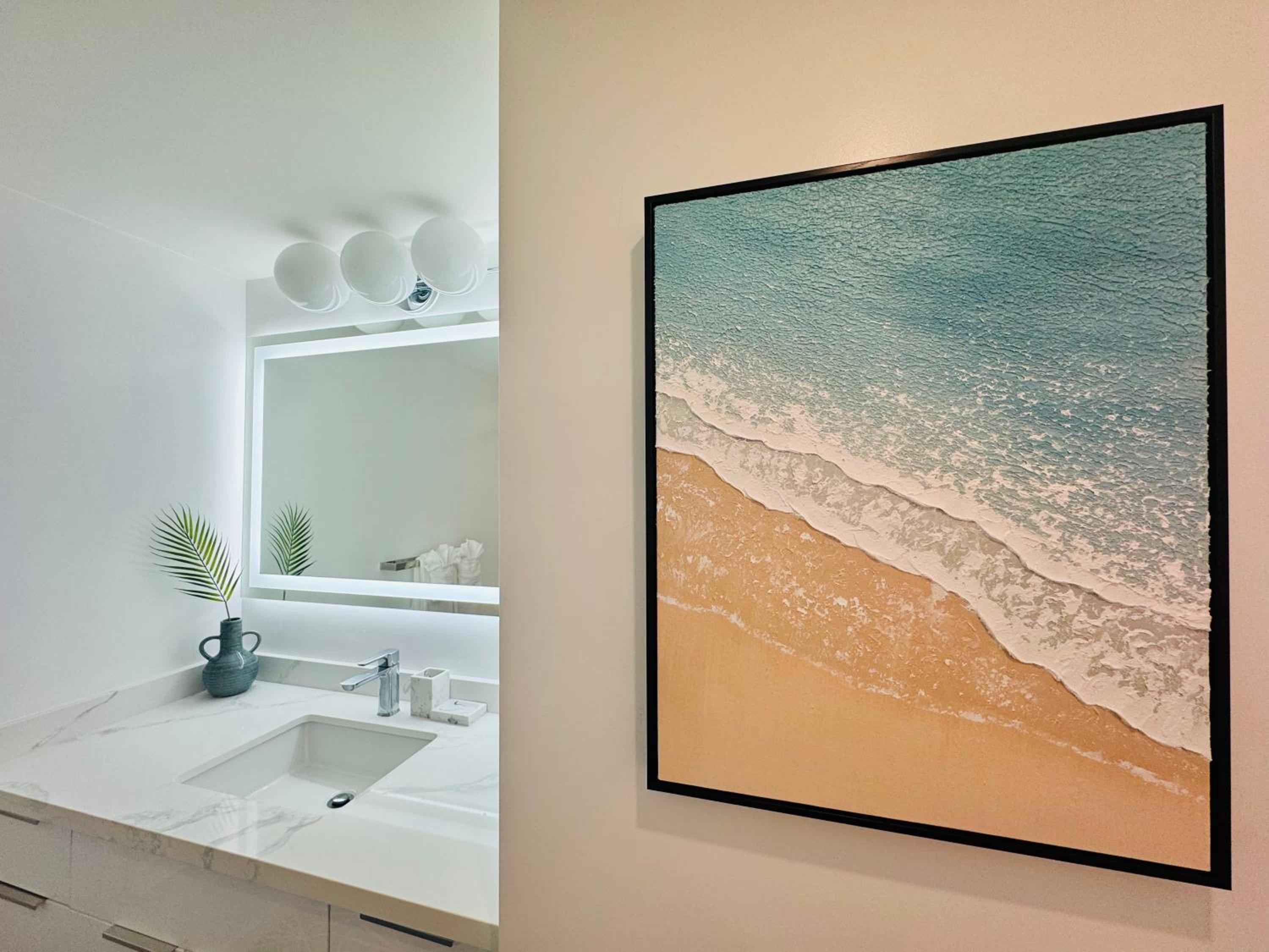 Panoramic Oceanview Resort - Full Kitchen in Each Unit, 2 Swimming Pools, Onsite Restaurants, Fireworks Every Friday: One-Bedroom Apartment - Oceanfront photo